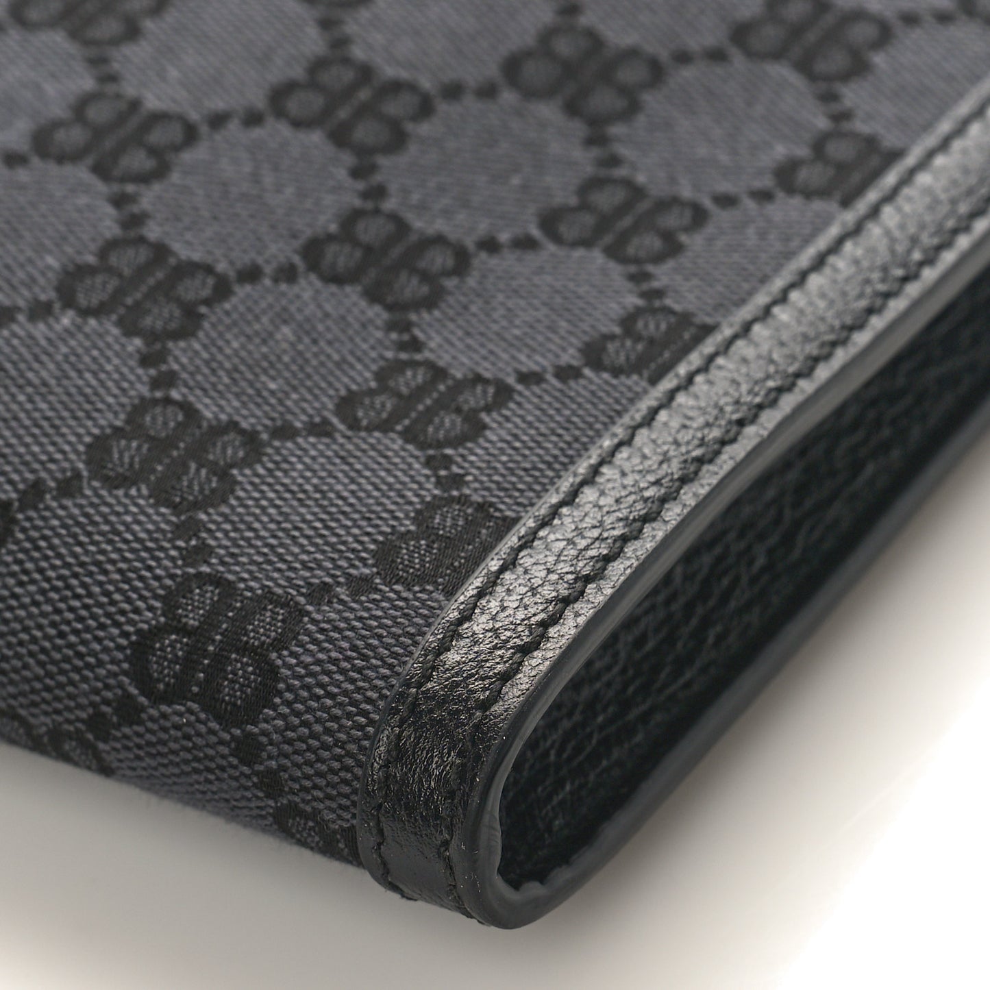 X BALENCIAGA BB Supreme Monogram Web Ophidia Laptop Pouch Black