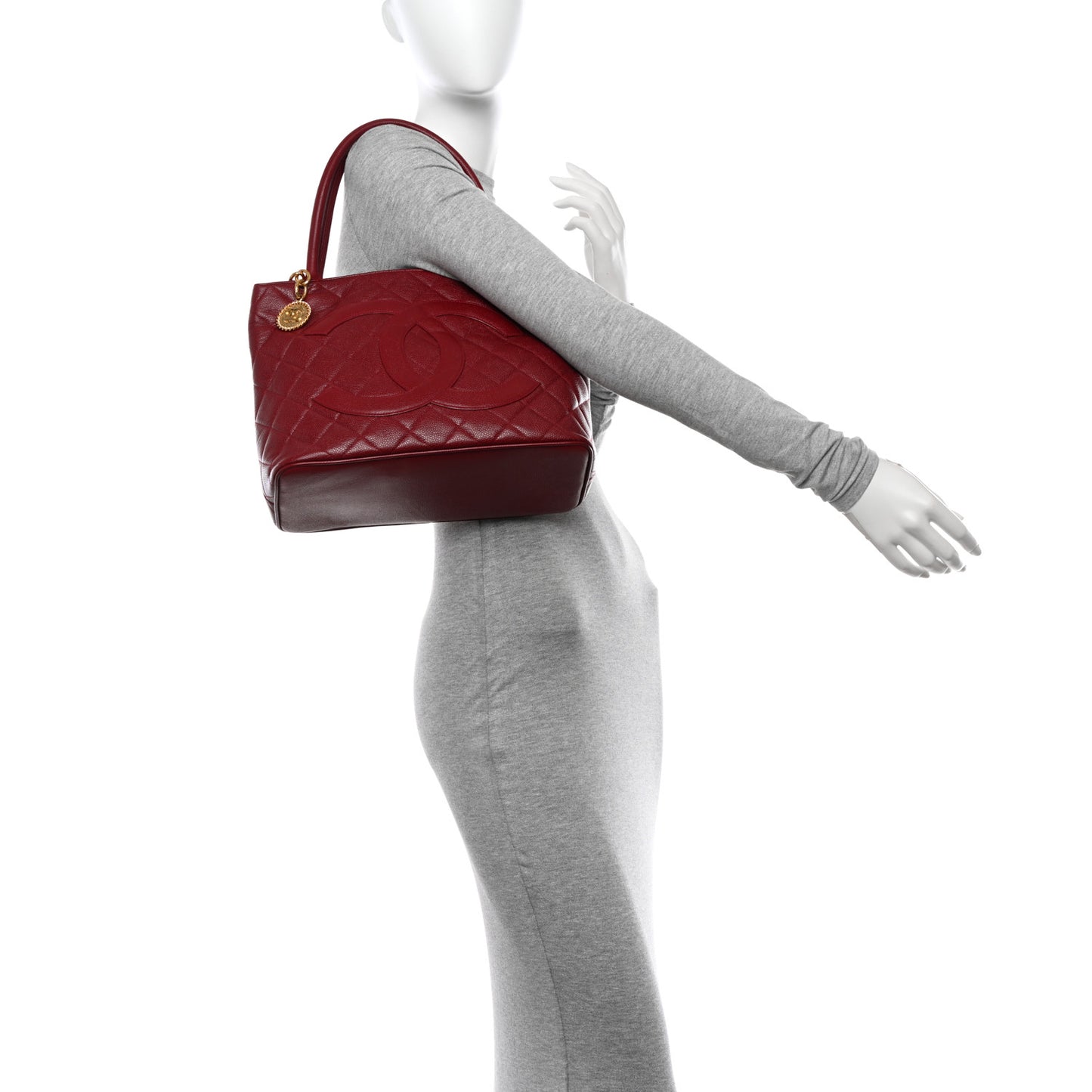 Caviar Quilted Medallion Tote Red