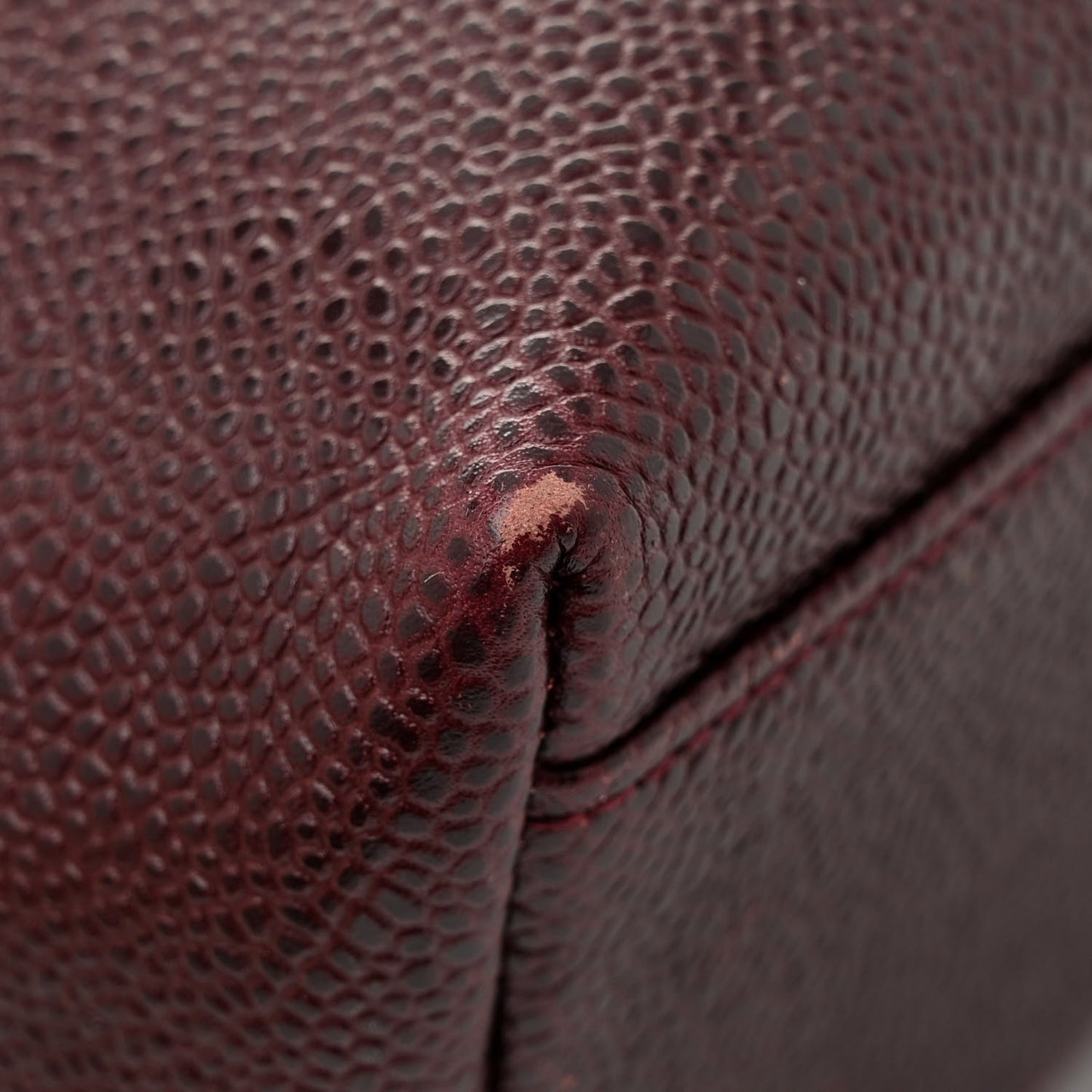 Caviar Shoulder Bag Burgundy
