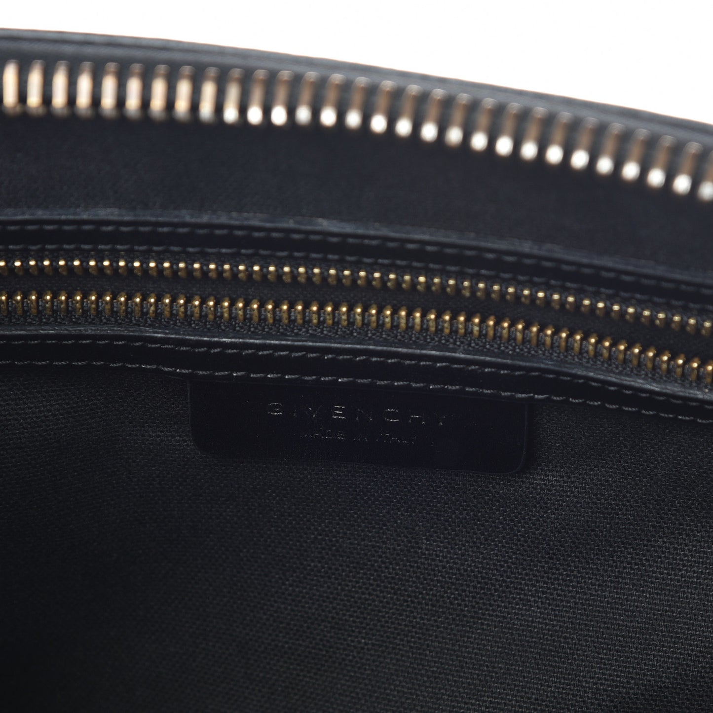 Shiny Lord Calfskin Medium Antigona Black