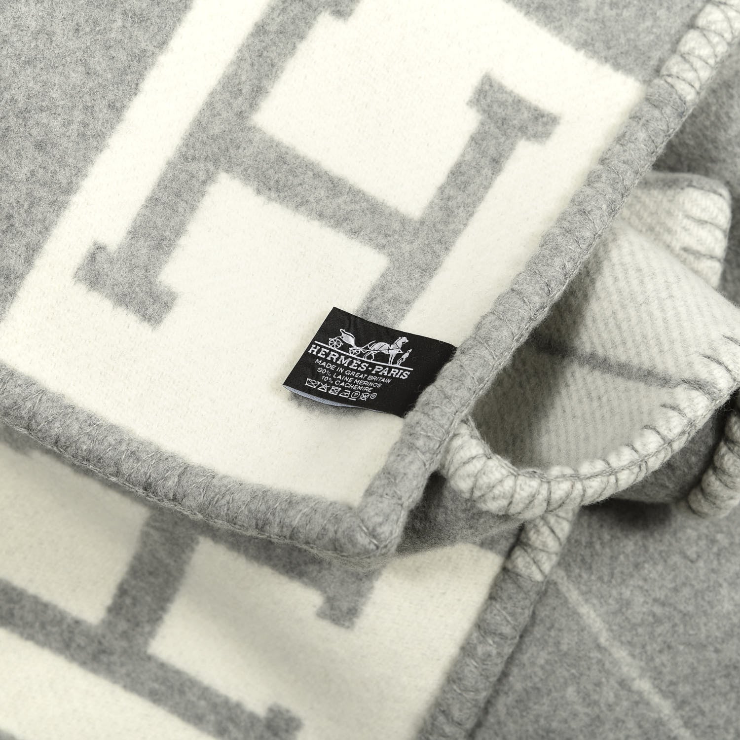 Hermes Wool Cashmere Avalon III Blanket Ecru Gris Clair 2 of 2