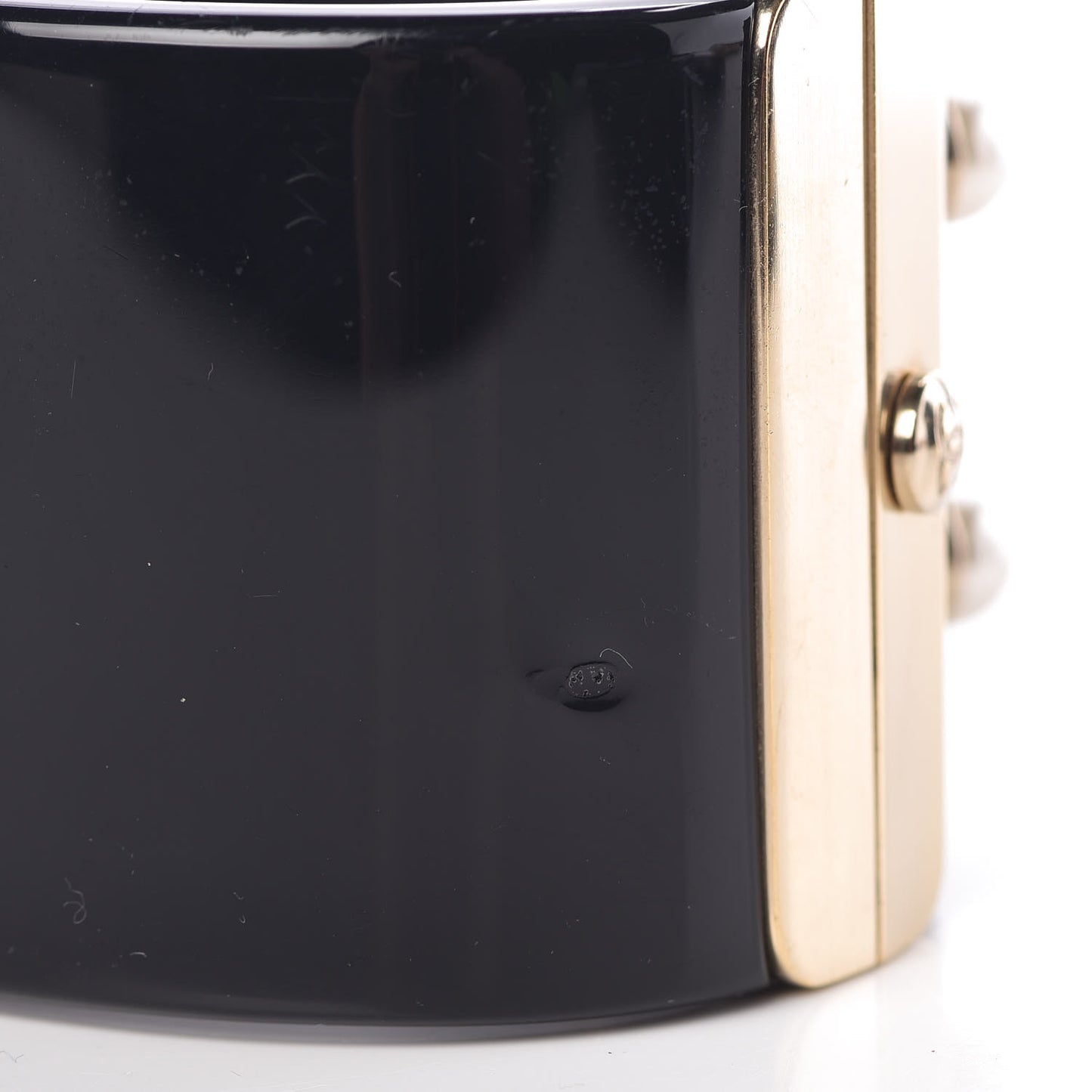 Resin Pearl CC Cuff Black