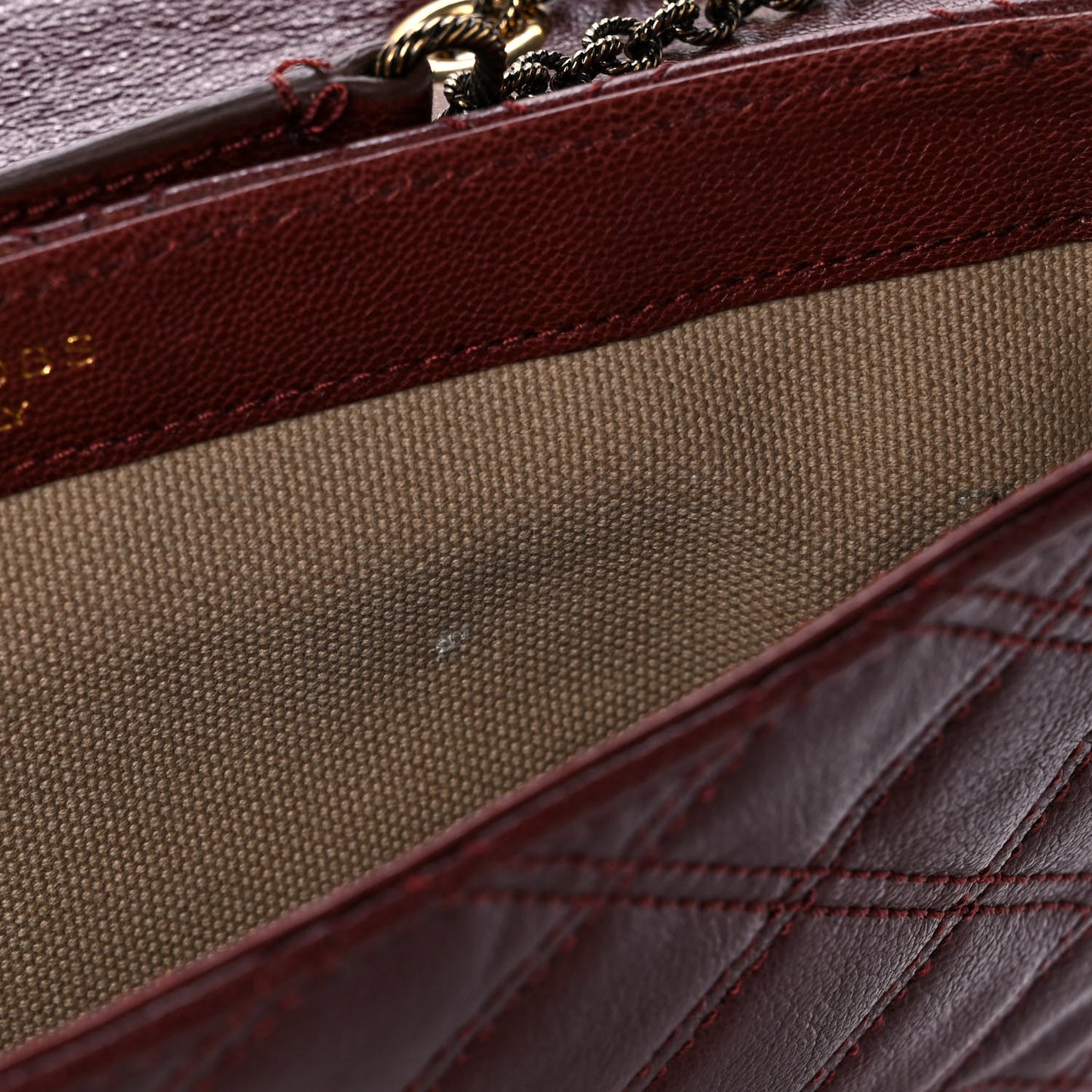 Lacquered Lambskin Baroque The Medium Single Flap Bordeaux
