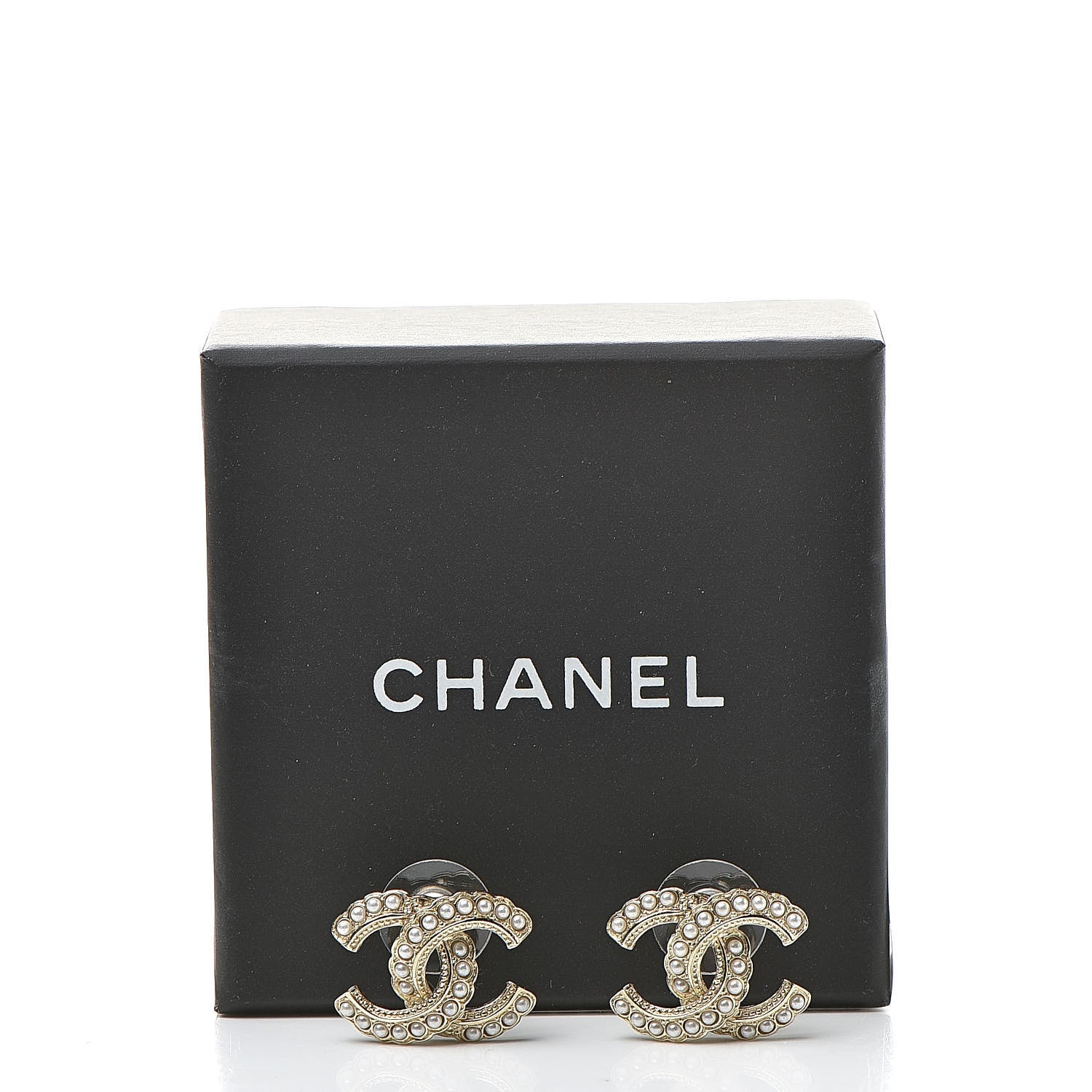 Chanel Pearl Queen of France CC Earrings Gold 5 of 5
