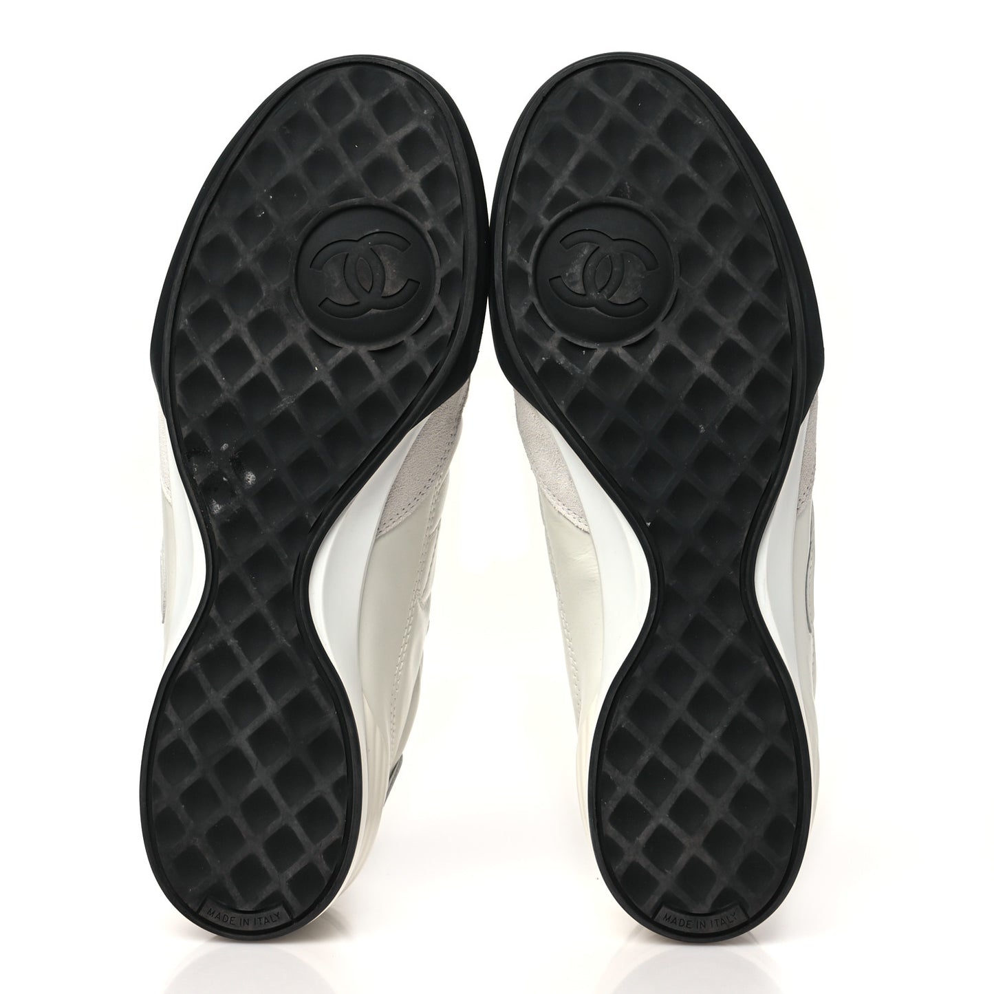 Shiny Calfskin Suede Quilted CC Logo Sneakers 40 White