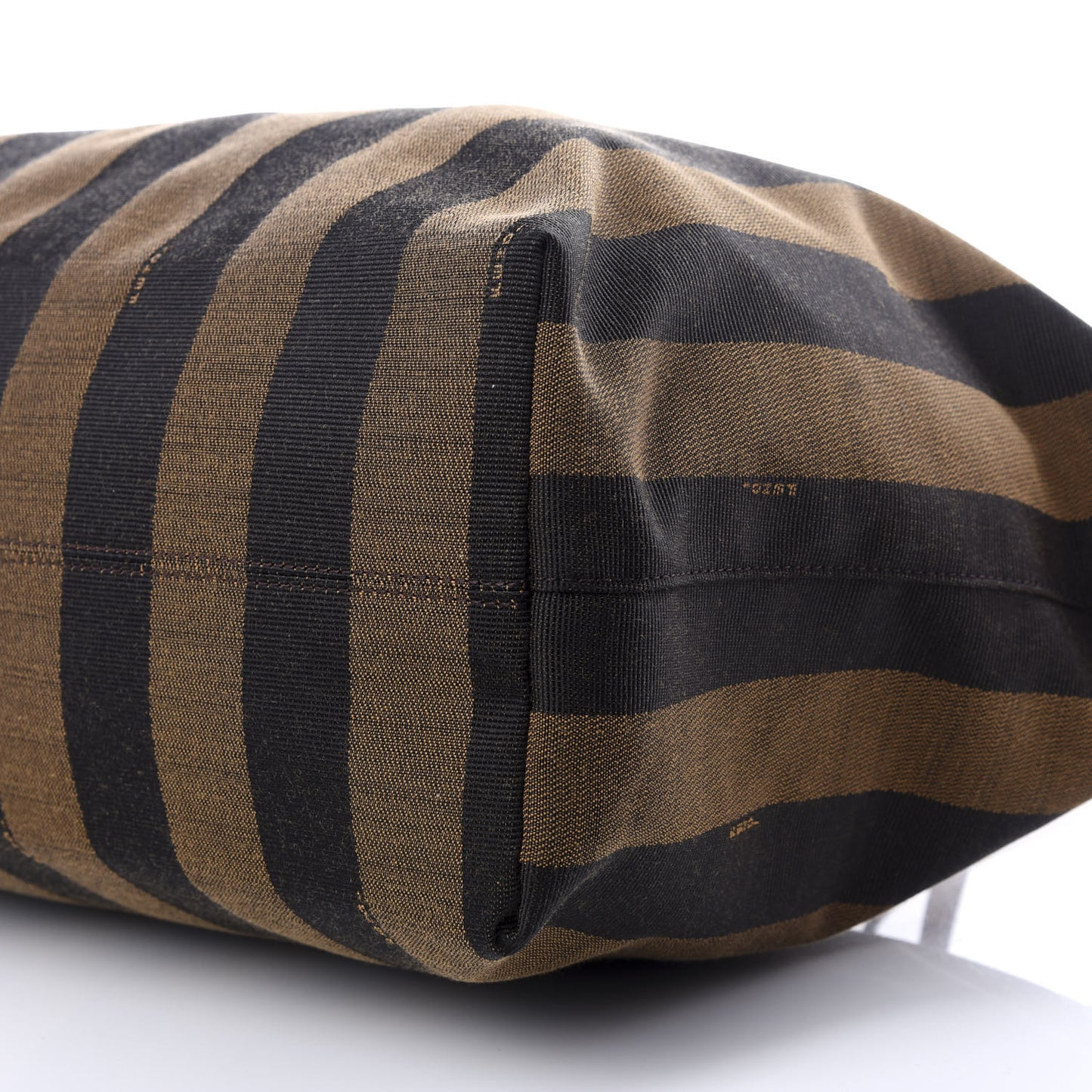 Pequin Vitello Medium Roll Tote Tobacco Rose