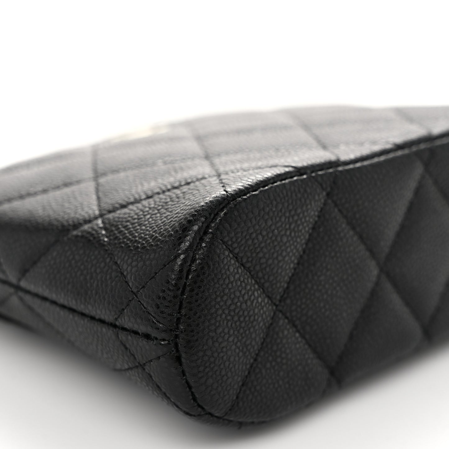 Caviar Quilted Classic Clutch With Chain Black