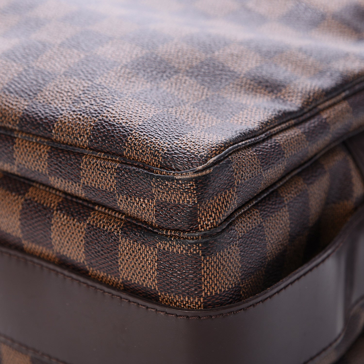 Louis Vuitton Damier Ebene Naviglio 9 of 24