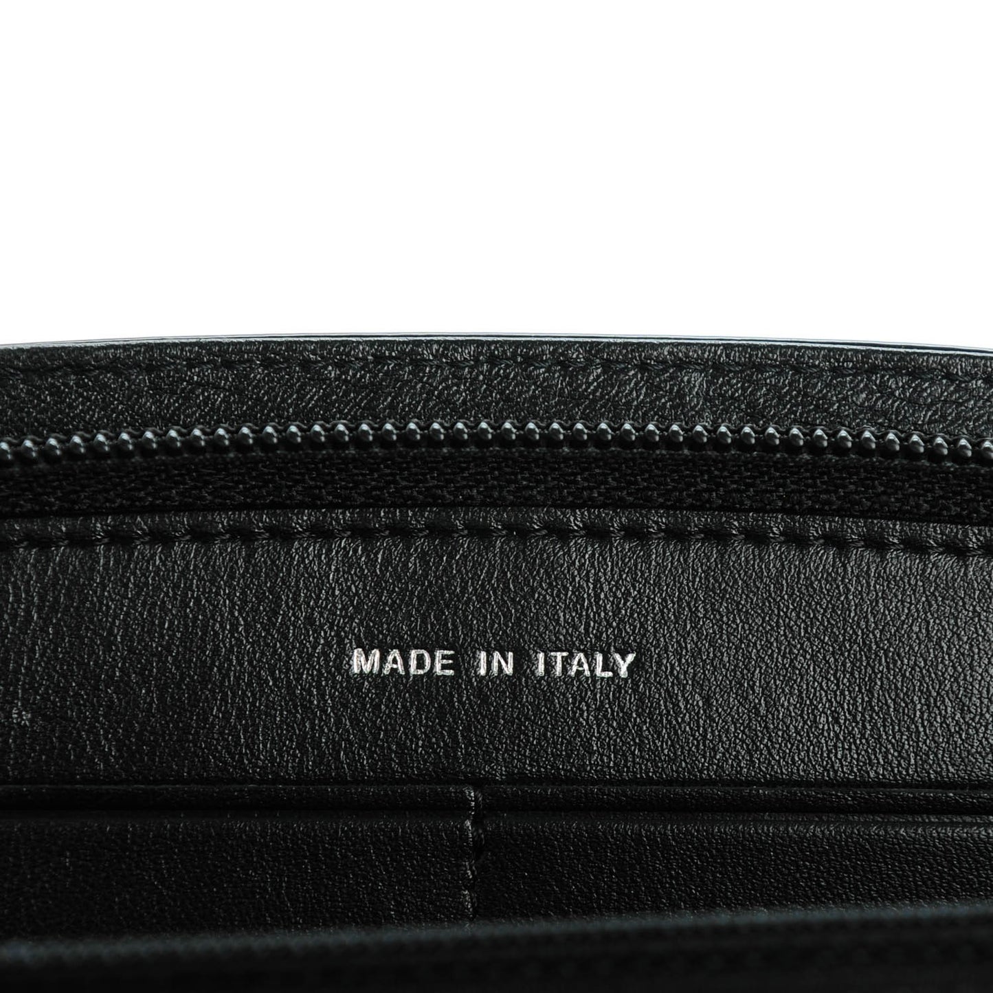 Patent Large CC Compact Zip Gusset Wallet Black