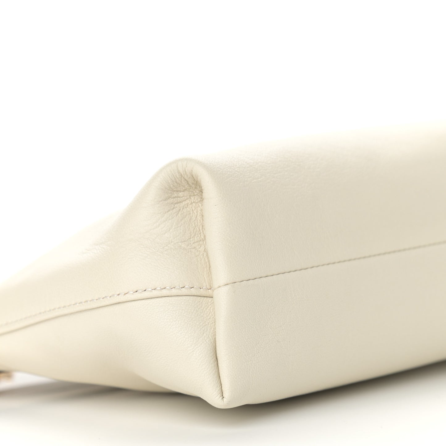 Lambskin Linea Matisse Chain Shoulder Bag Mystic White