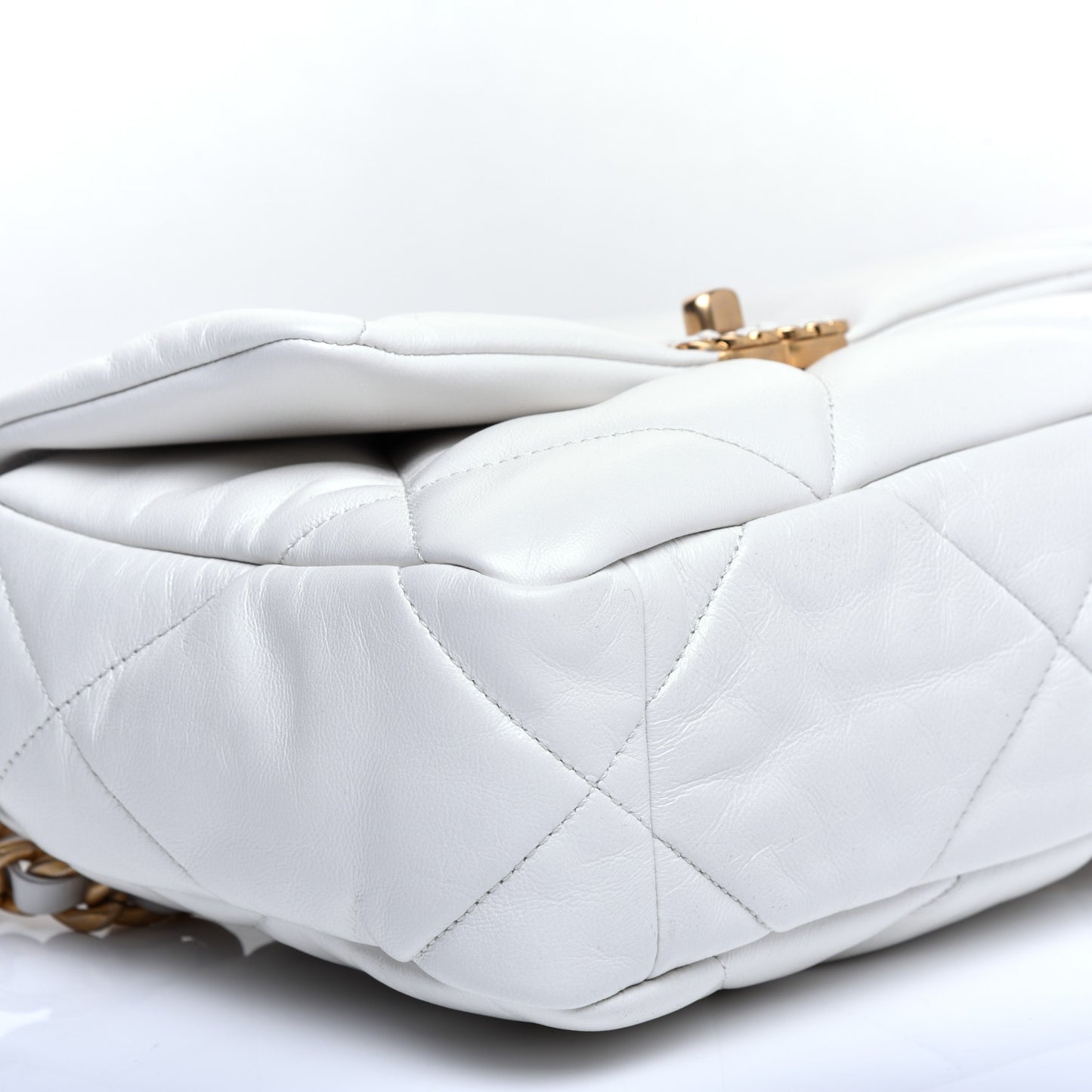 Goatskin Quilted Medium 19 Flap White