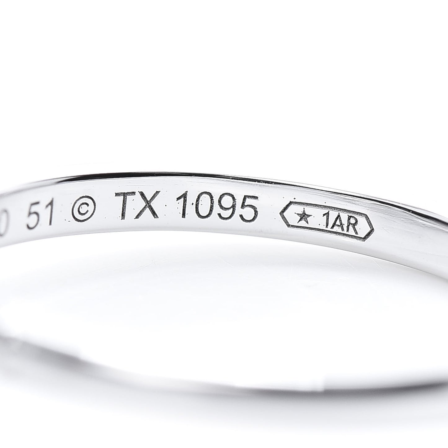 18K White Gold Diamond D'Amour Heart Ring 51 5.75