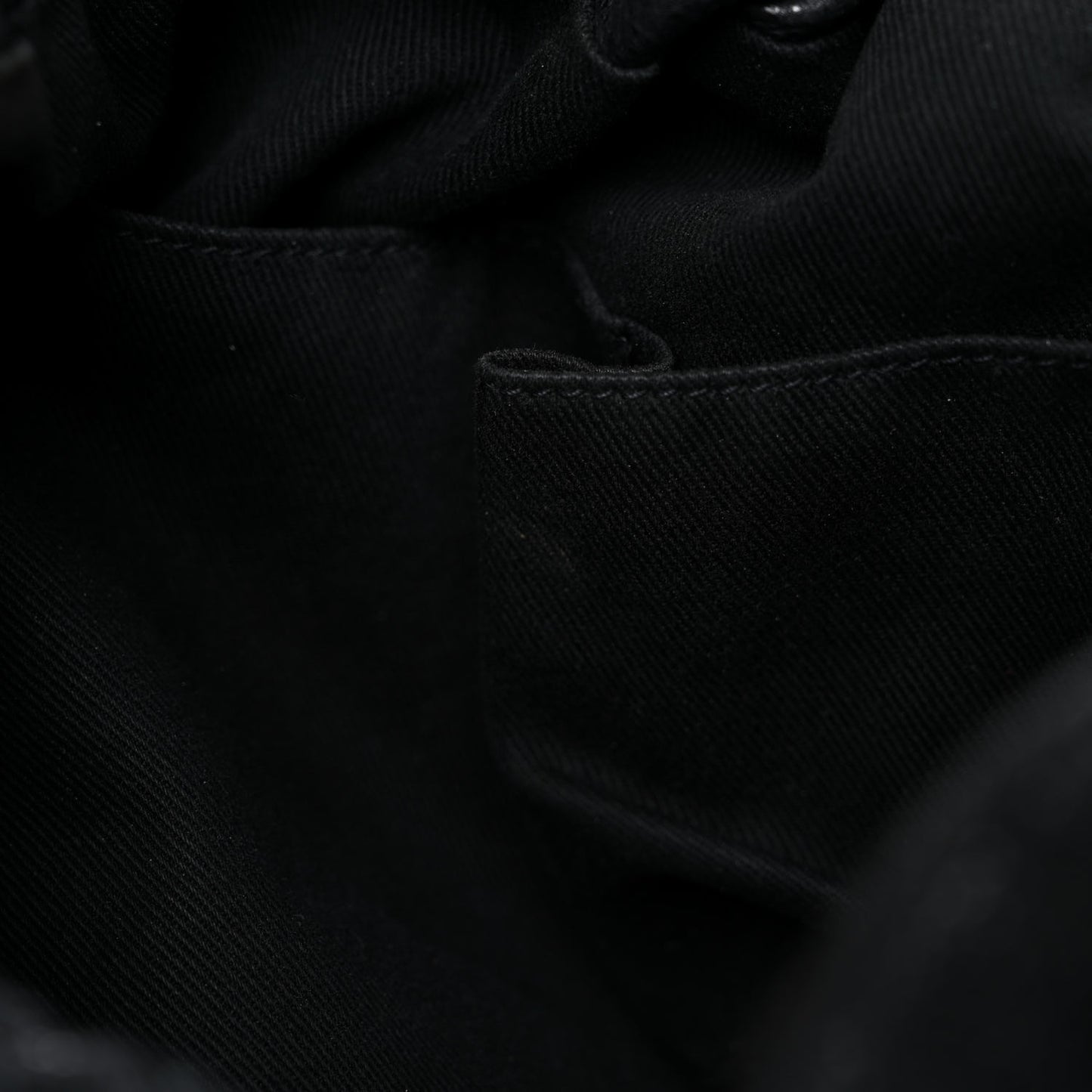 Caviar 31 Drawstring Tote Black