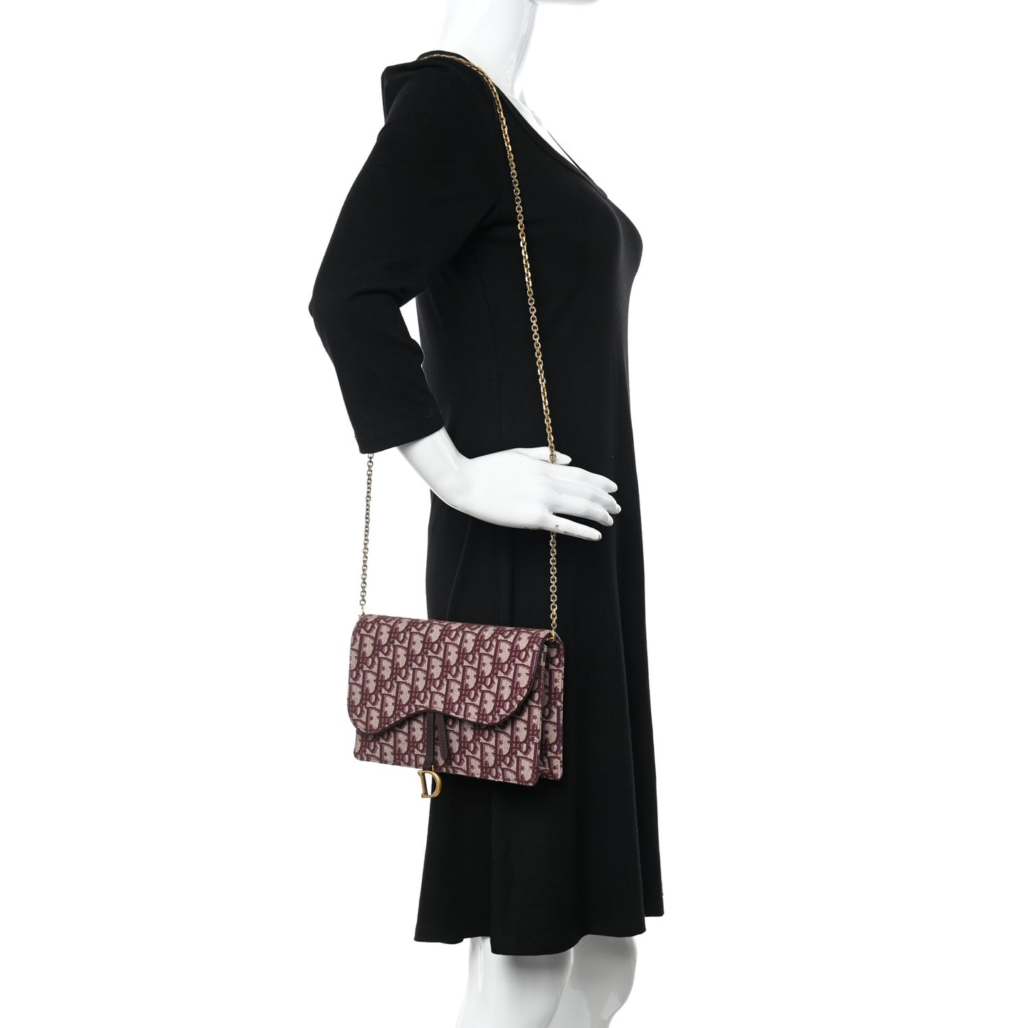 Oblique Saddle Chain Pouch Burgundy