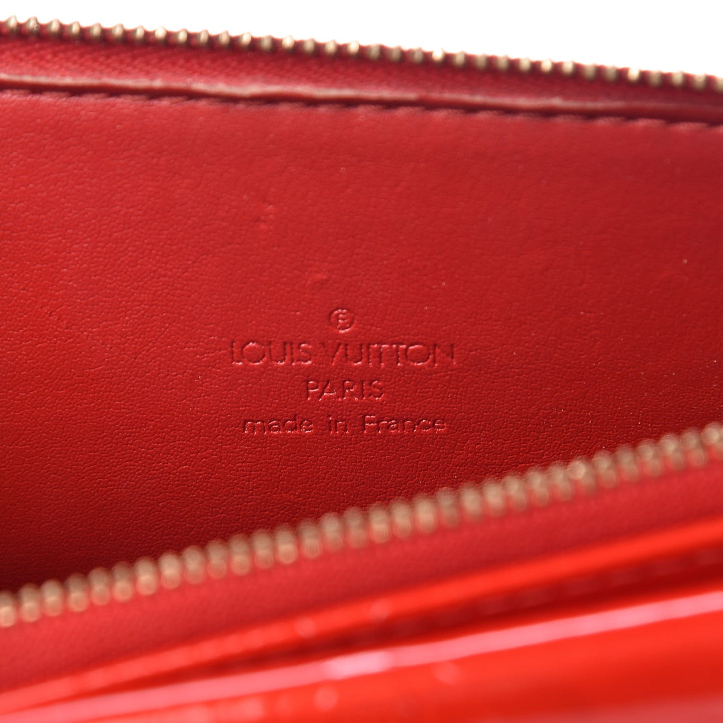 Vernis Mott Red