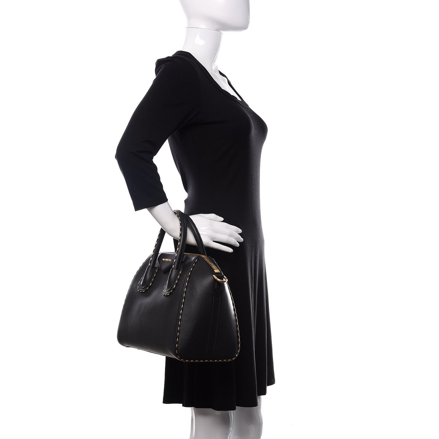 Calfskin Chain Detail Small Antigona Black