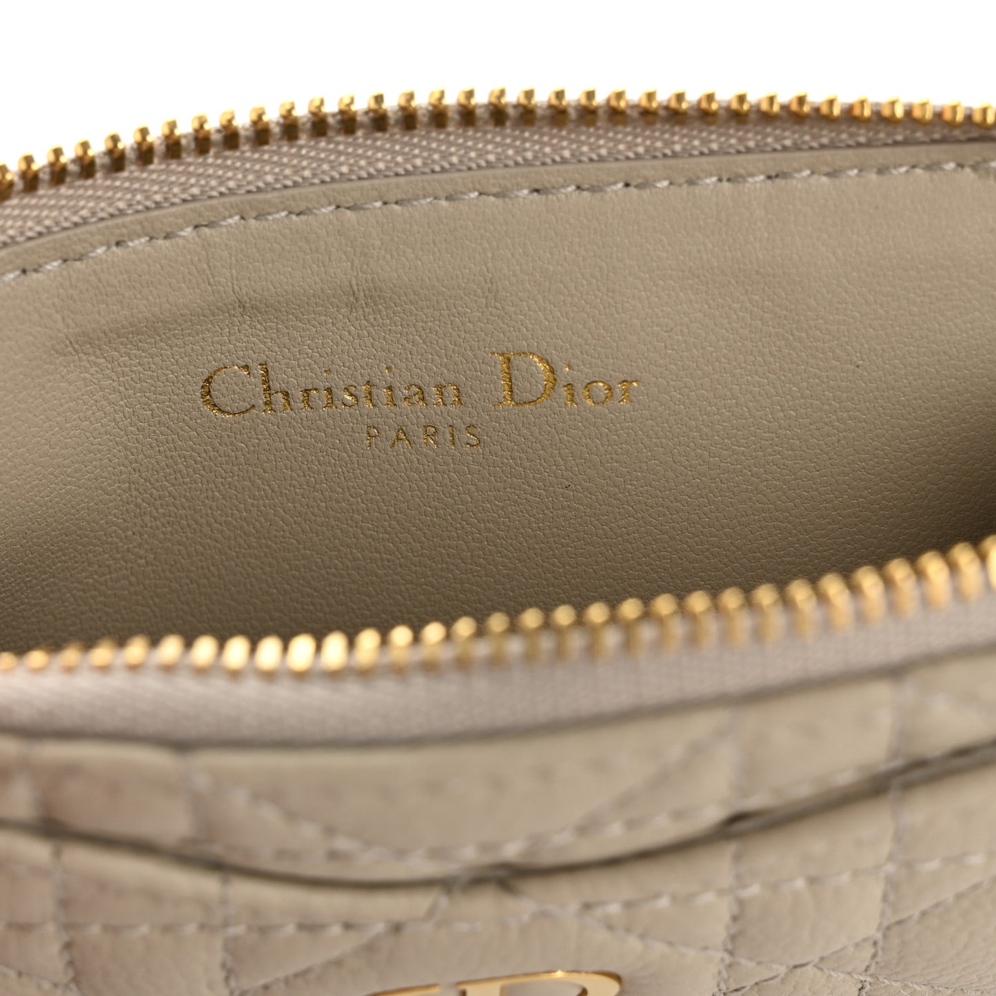 Supple Calfskin Cannage Caro Cosmos Zipped Card Holder Sand