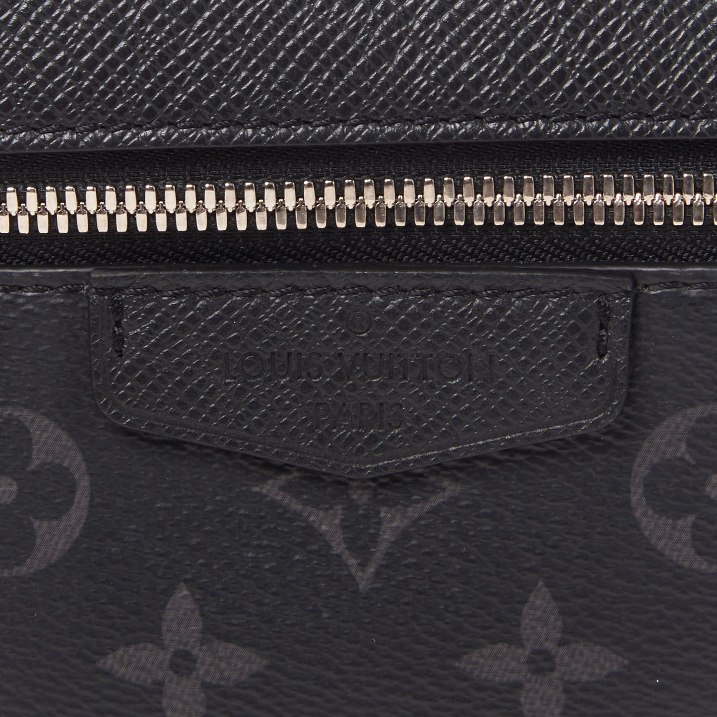 Taiga Monogram Eclipse Outdoor Messenger Black