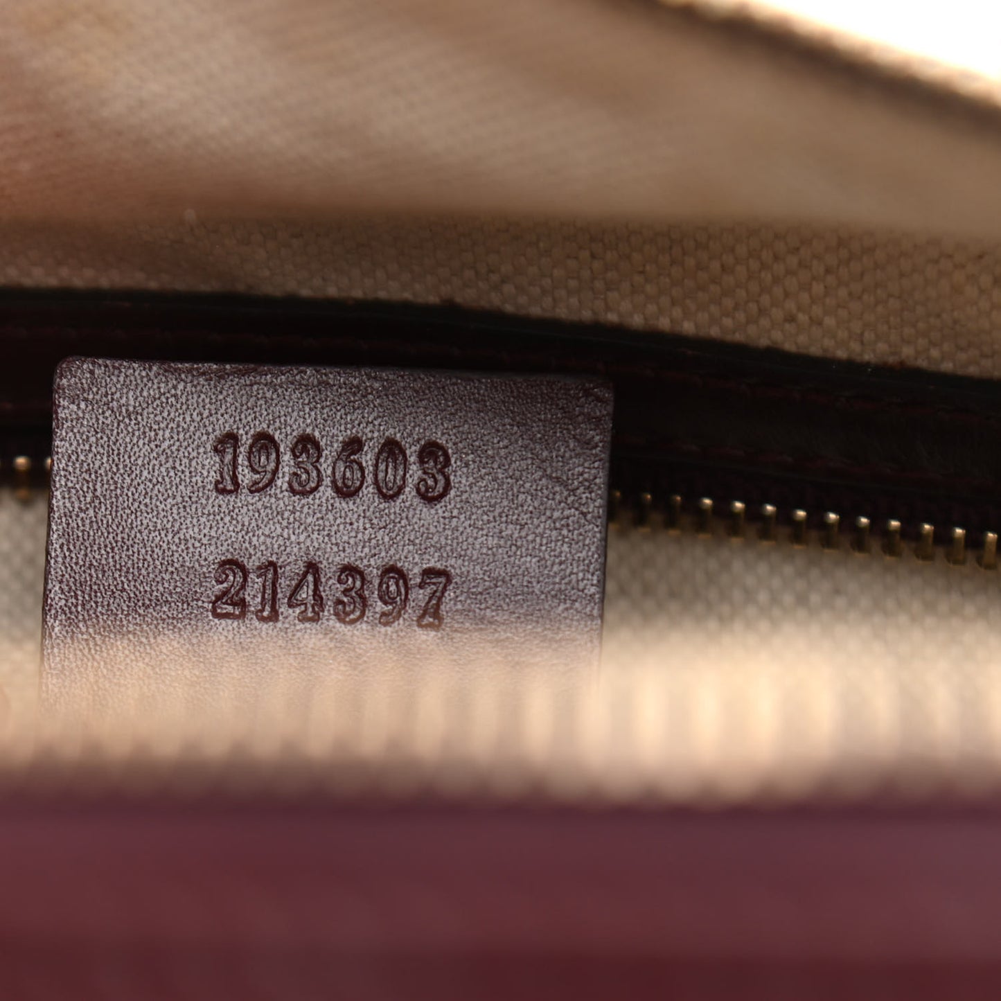 Imprime Monogram Medium Joy Boston Bordeaux