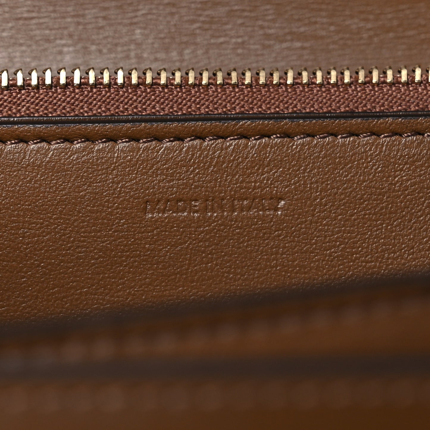 Box Calfskin Medium Classic Box Flap Bag Camel