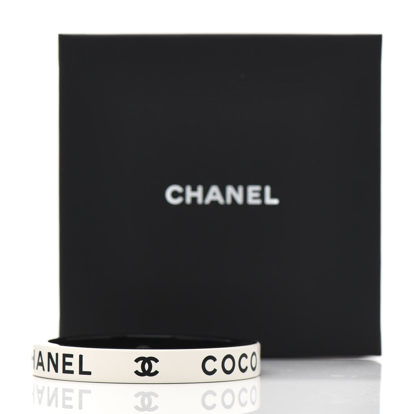 Resin Logo Bangle Bracelet White Black