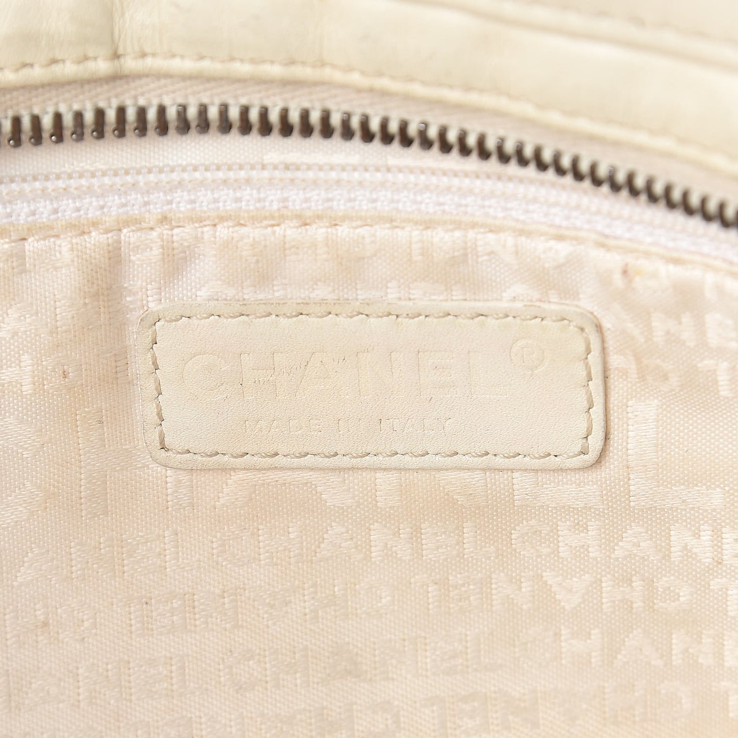 Lambskin Vertical Quilted Lax East West Shoulder Bag Ivory