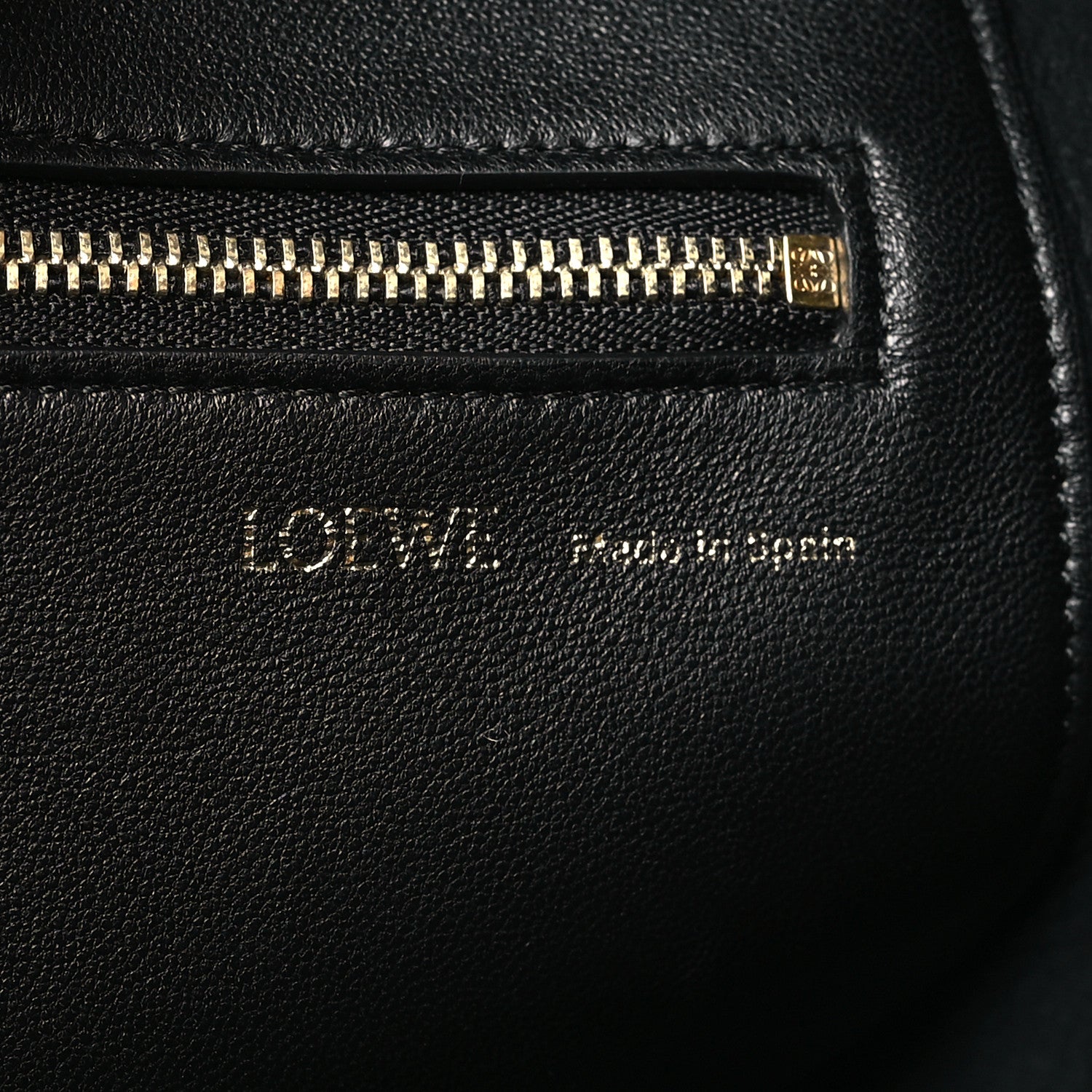 Loewe Nappa Medium Squeeze Bag Black 6 of 9