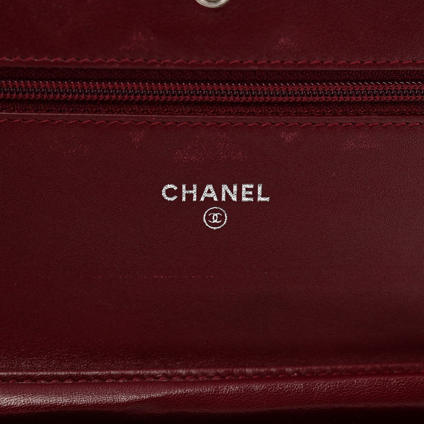 Patent Quilted Brilliant Wallet On Chain WOC Red