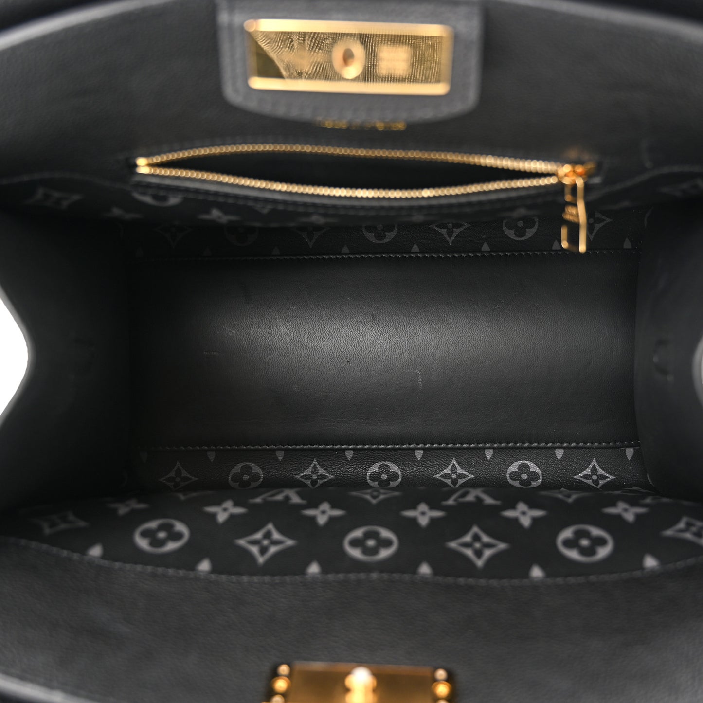 Calfskin Steamer MM Black