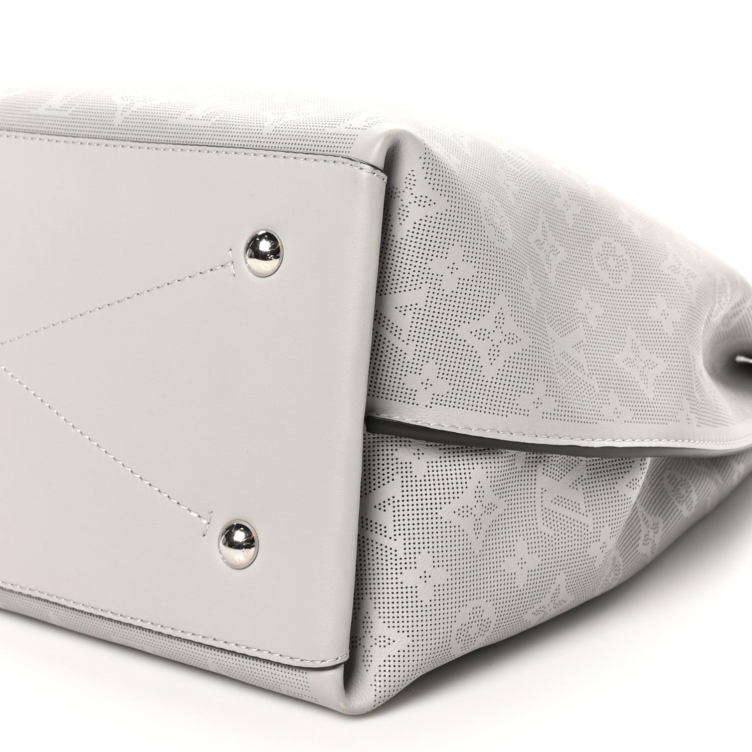 Louis Vuitton Reverse Mahina Carmel Hobo Gris Souris Gray 1650937