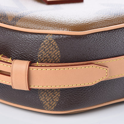 Louis Vuitton Reverse Monogram Giant Boite Chapeau Souple 7 of 9