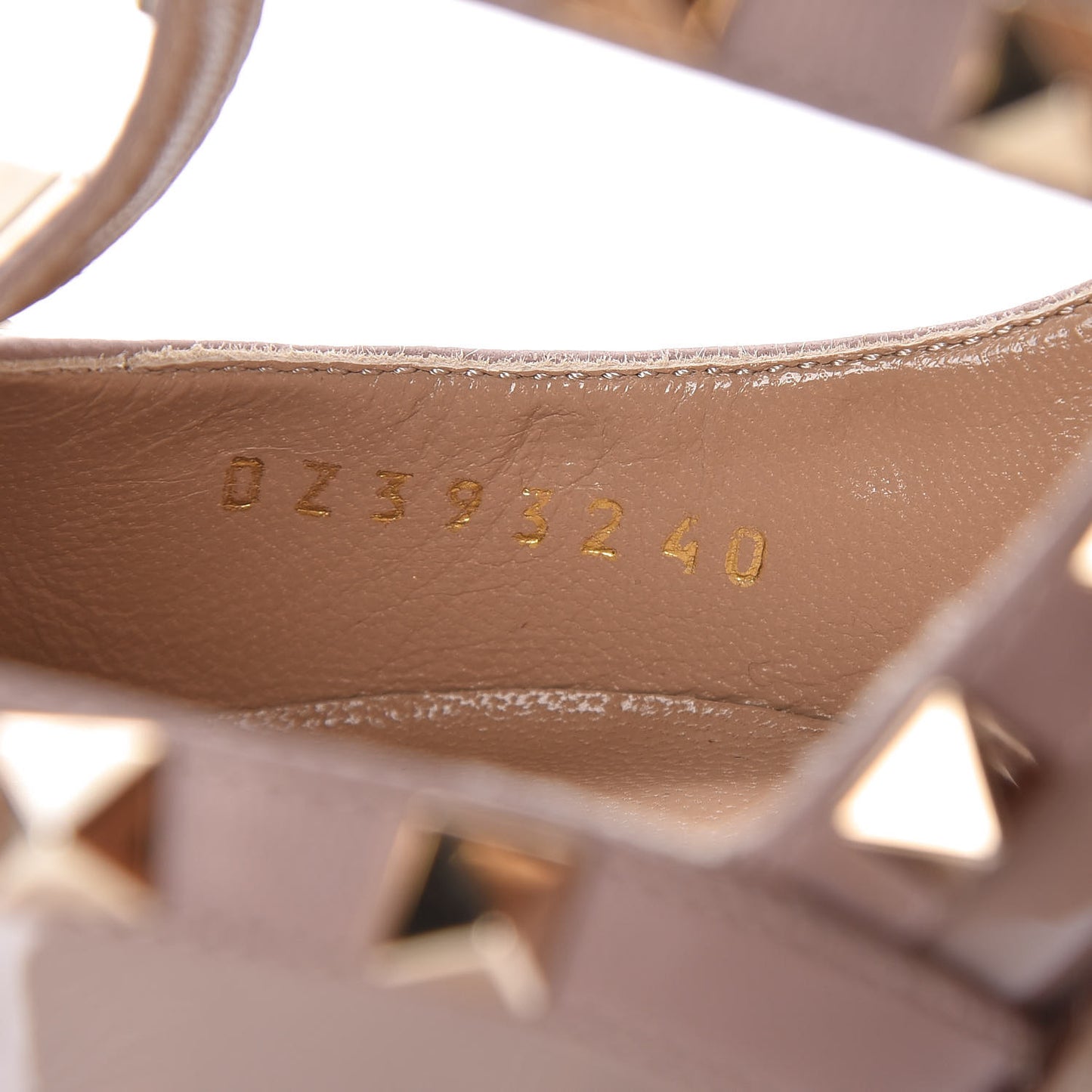 Patent Rockstud Ankle Strap Pumps 40 Poudre