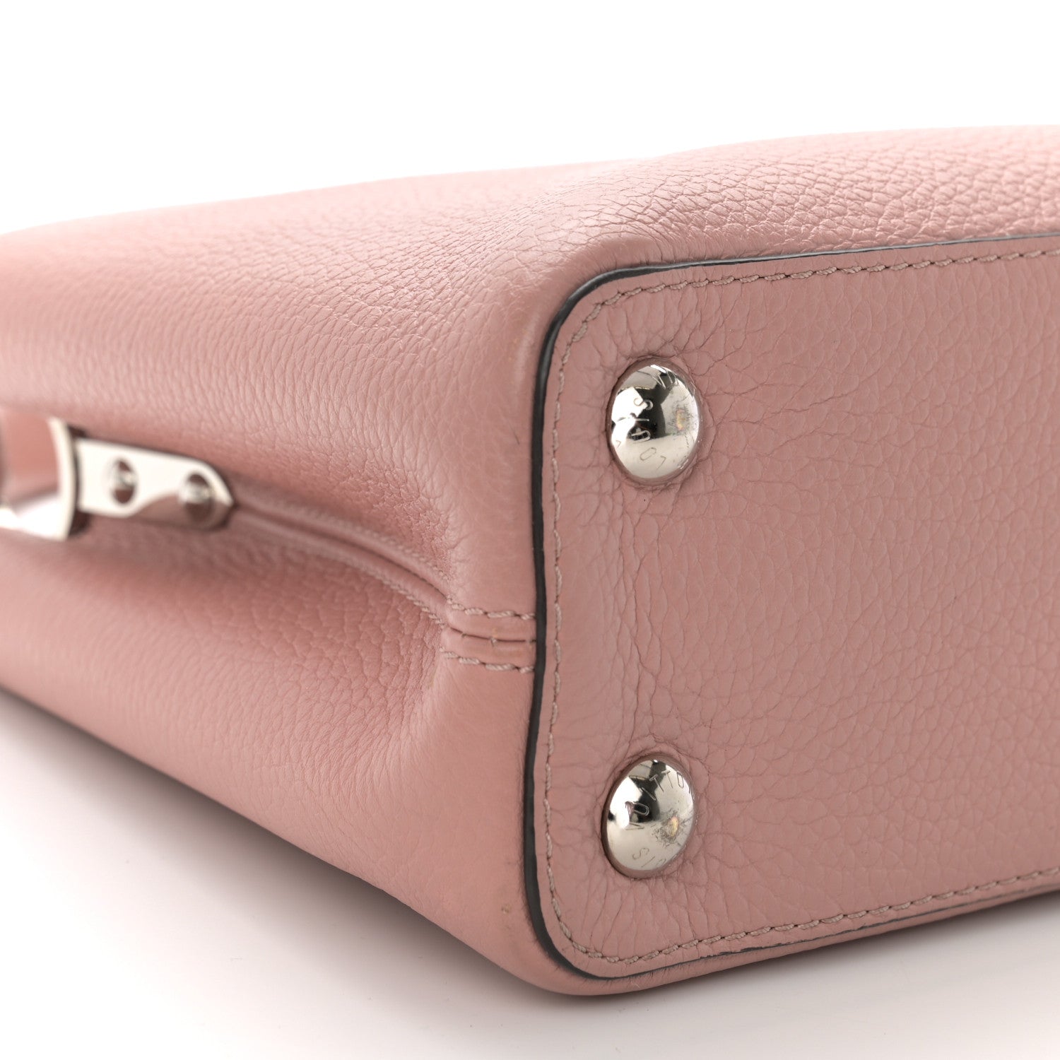 Louis Vuitton Taurillon Capucines BB Magnolia 8 of 11