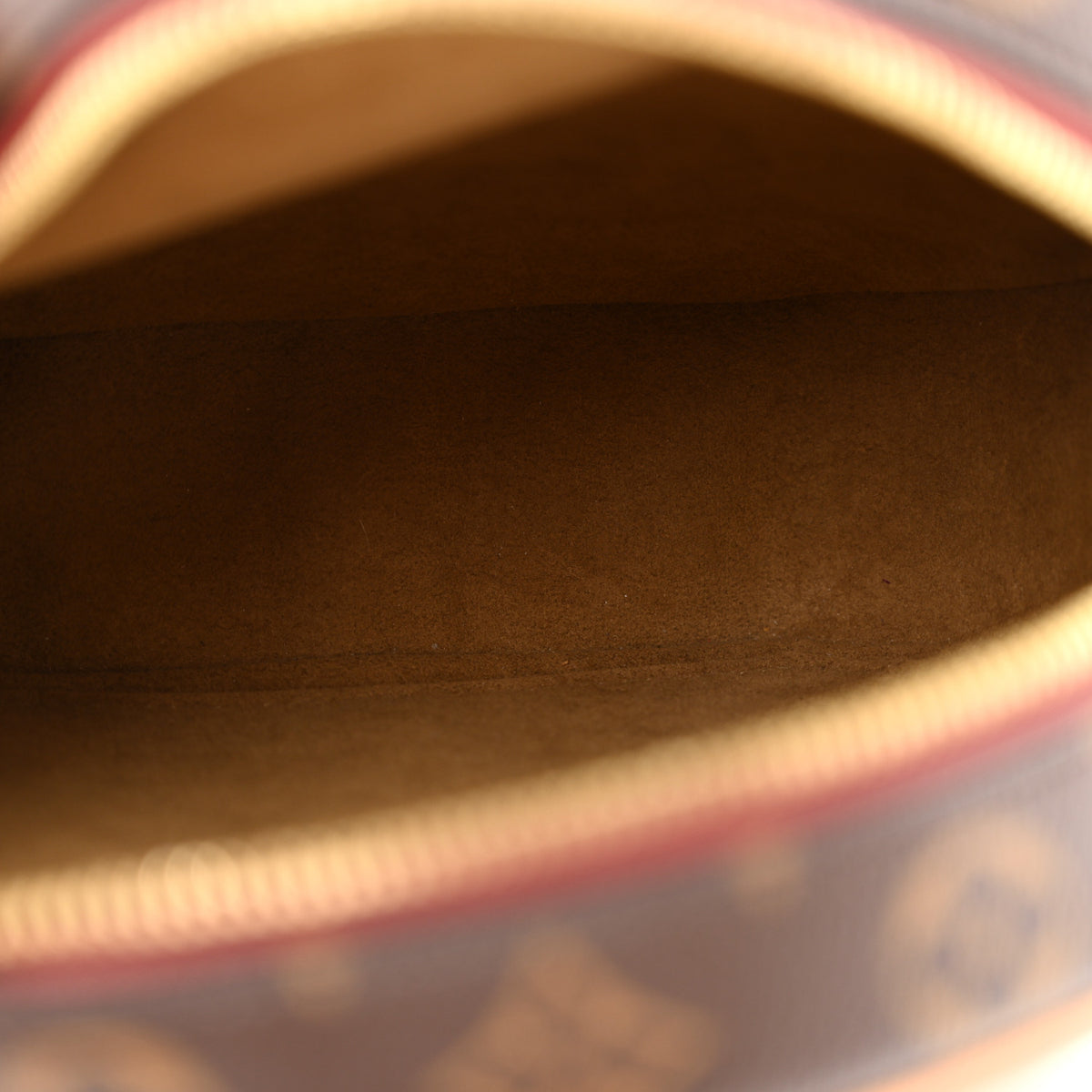 Louis Vuitton Monogram Boite Chapeau Souple MM 5 of 12