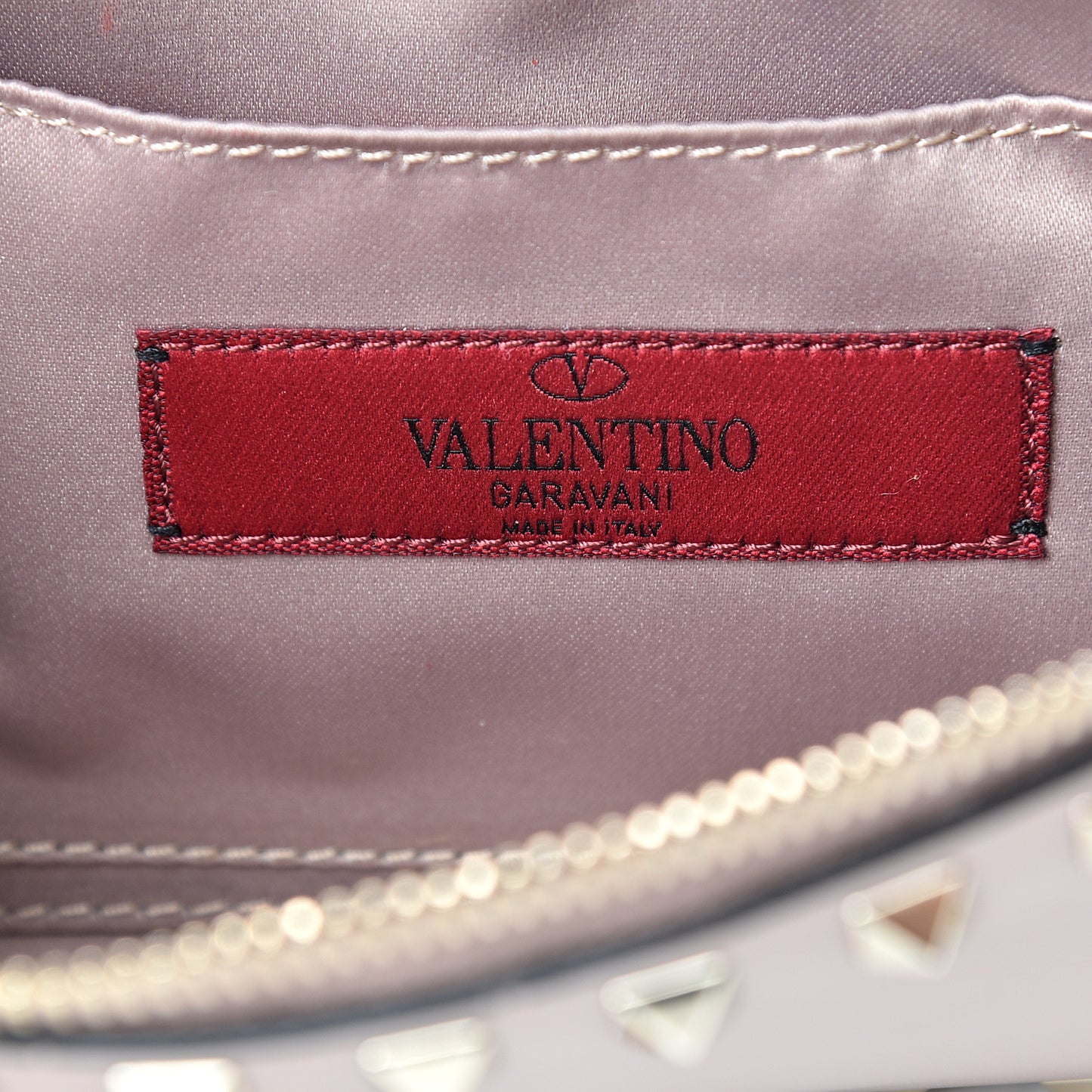 Vitello Rockstud Chain Pouch Shoulder Bag Poudre