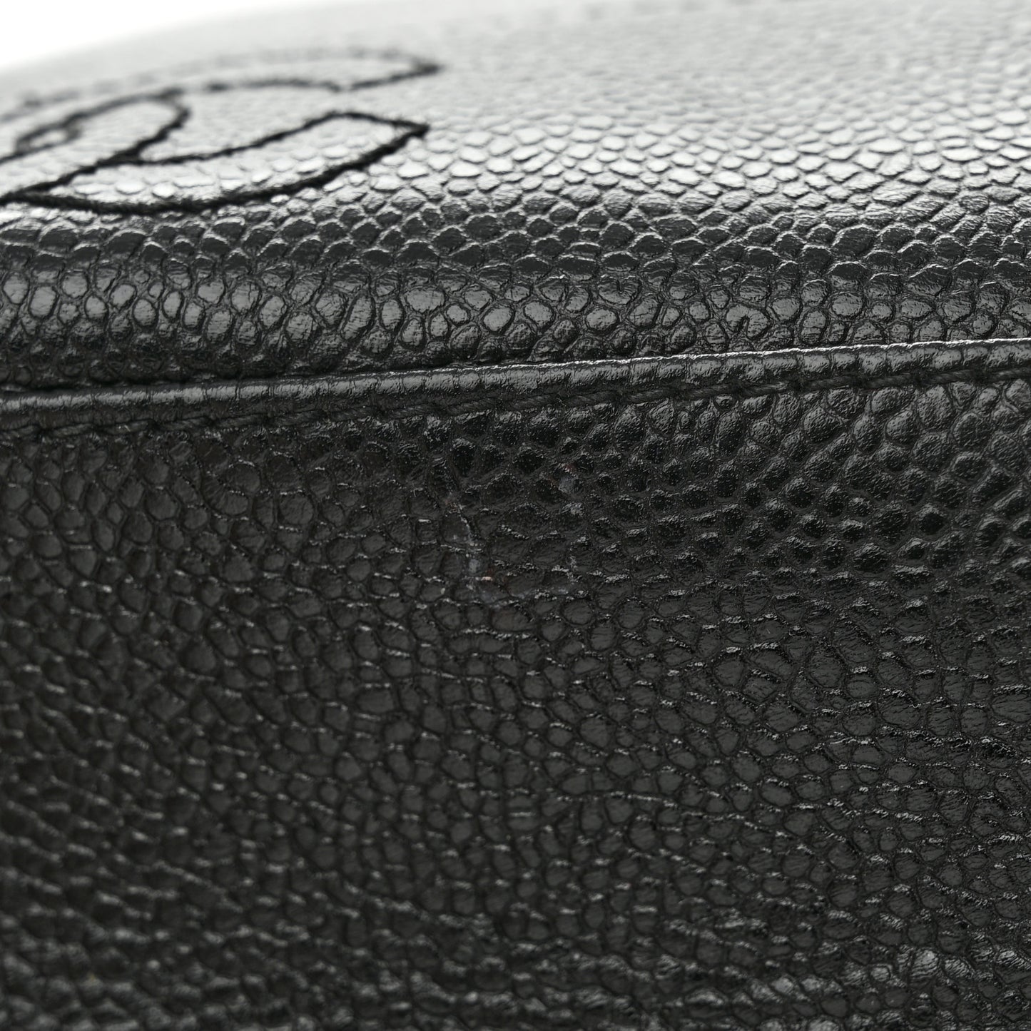 Caviar CC Shoulder Bag Black