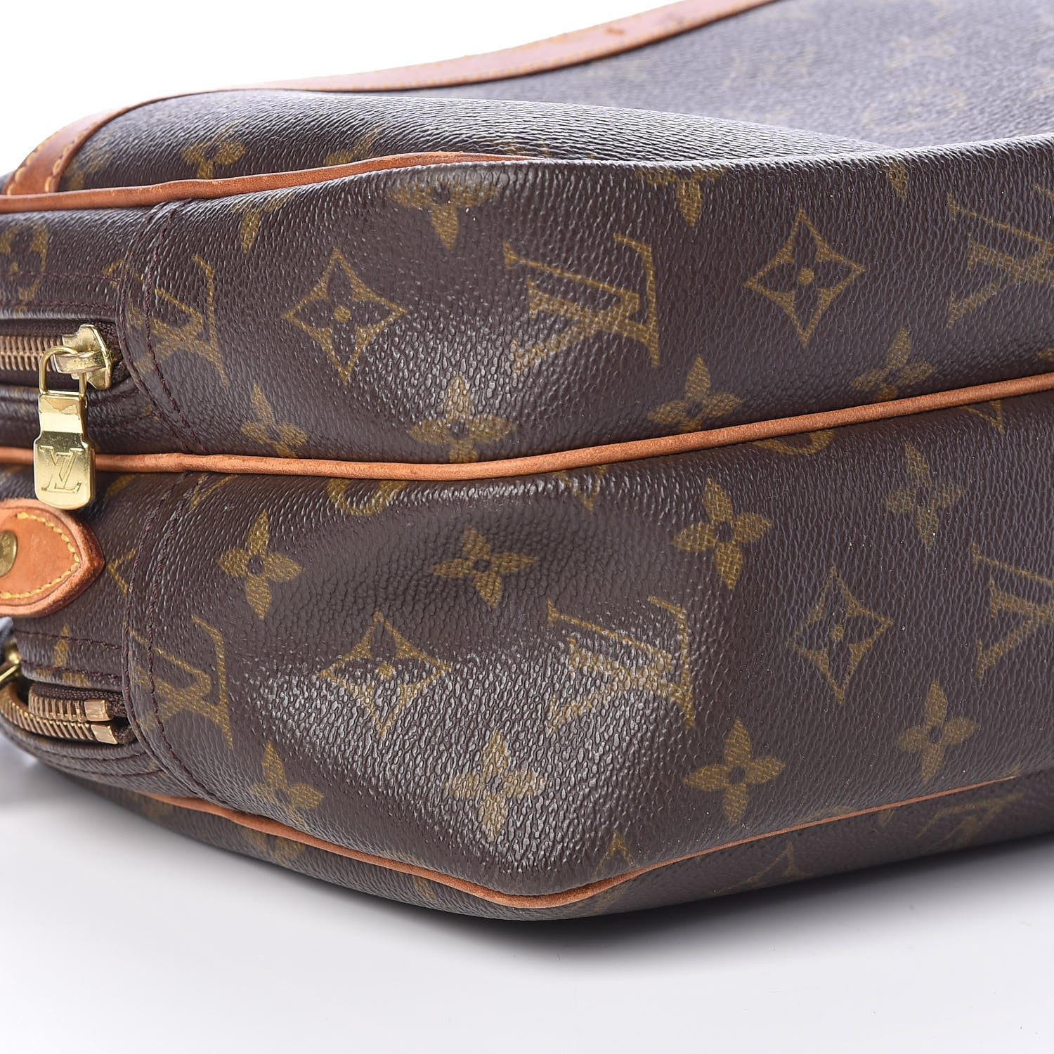 Louis Vuitton Monogram Crossbody Bag 8 of 9