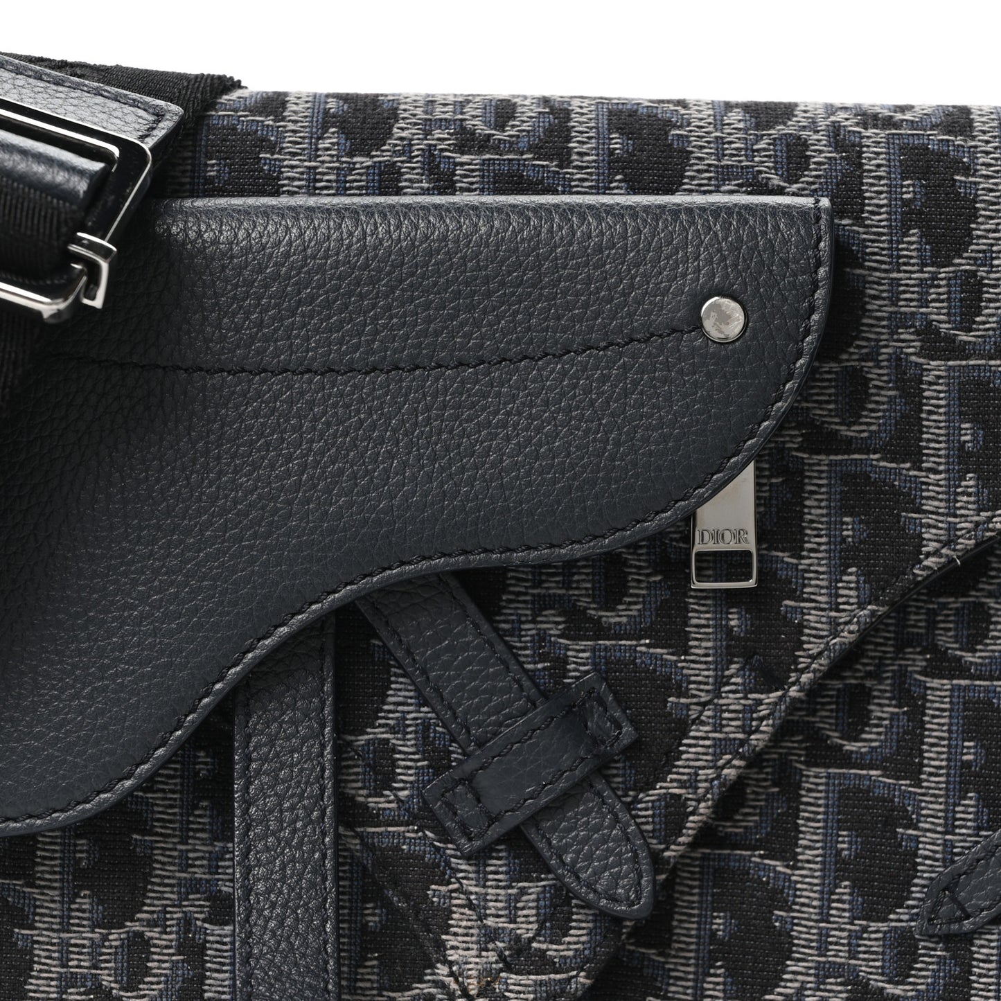 Oblique Saddle Messenger Pouch Blue Black