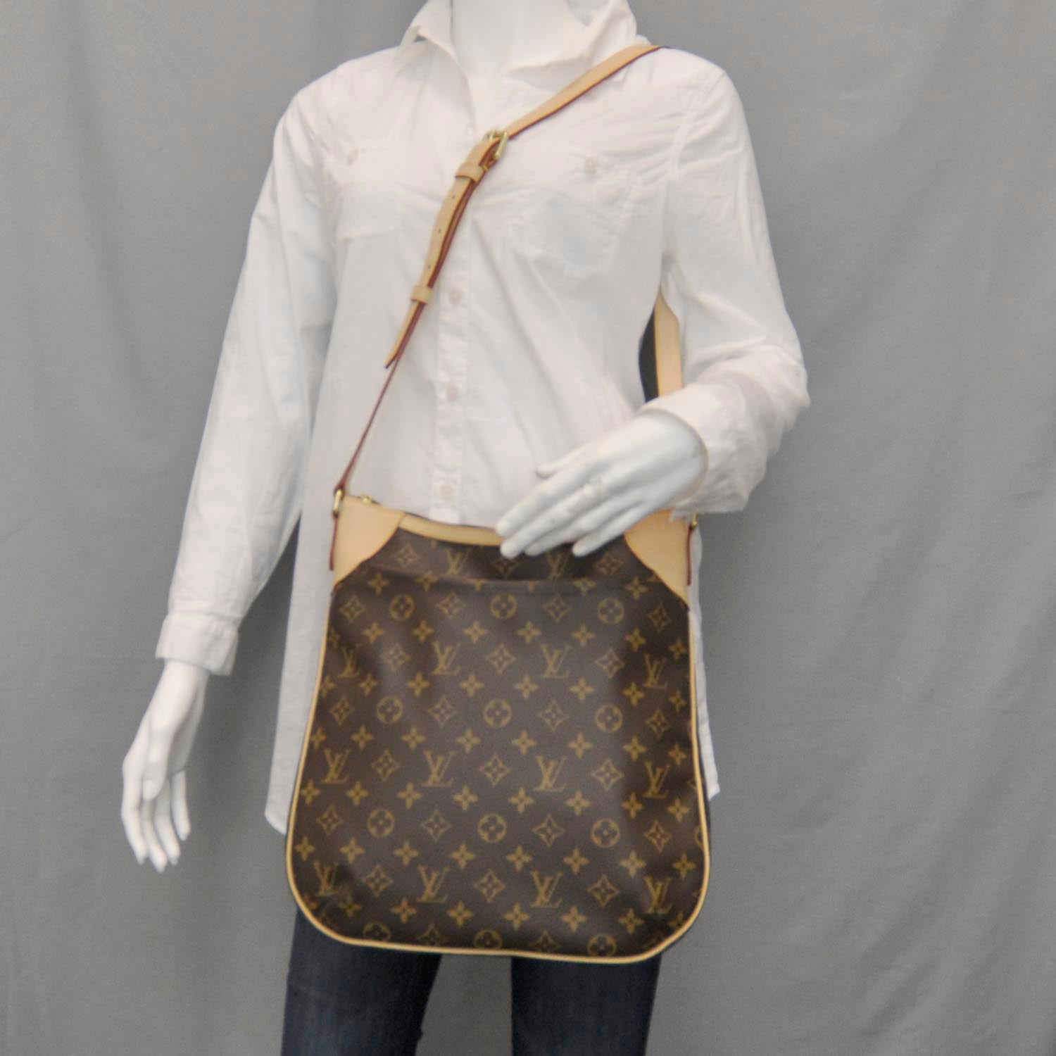 Louis Vuitton Monogram Odeon MM 2 of 7
