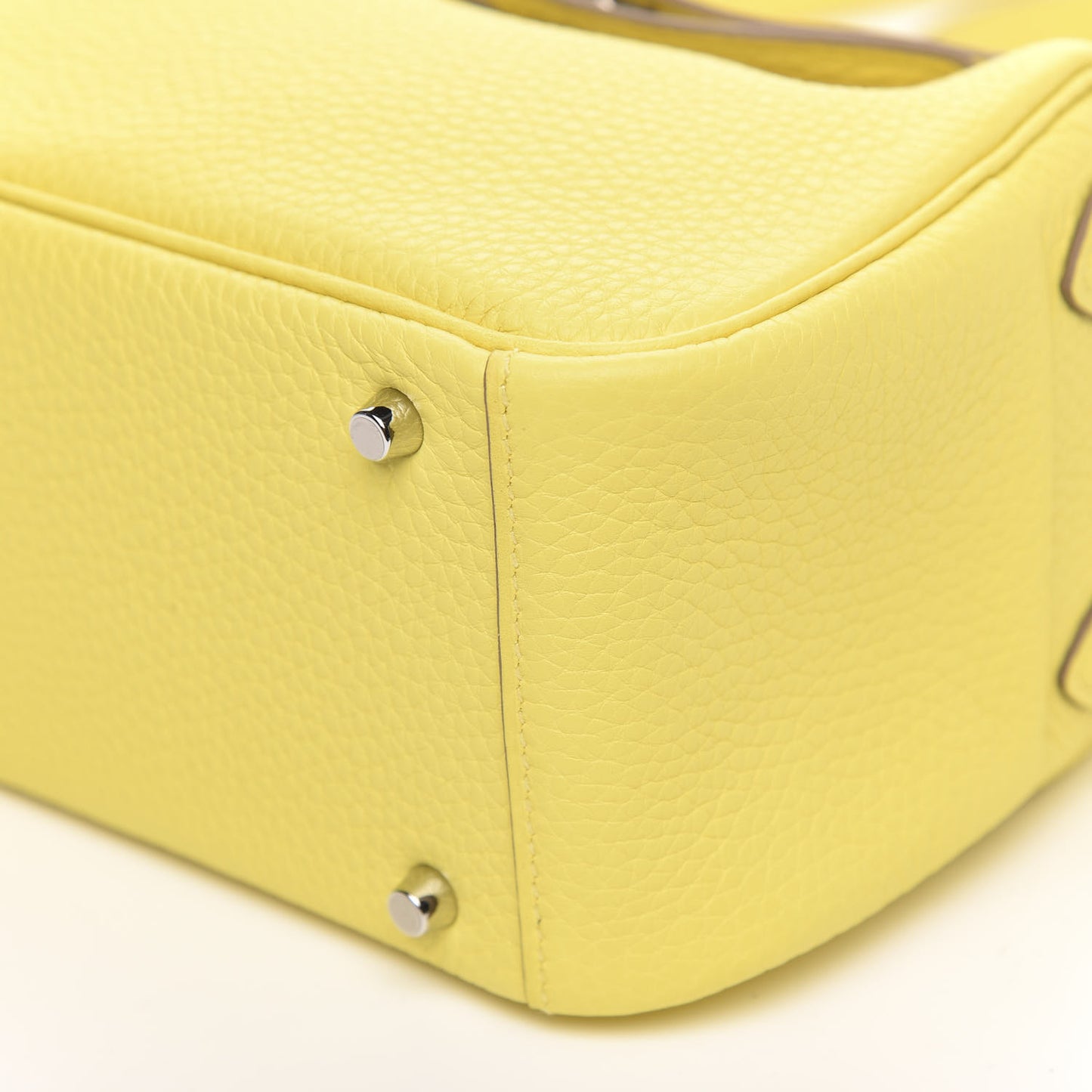 Taurillon Clemence Mini Lindy 20 Lime