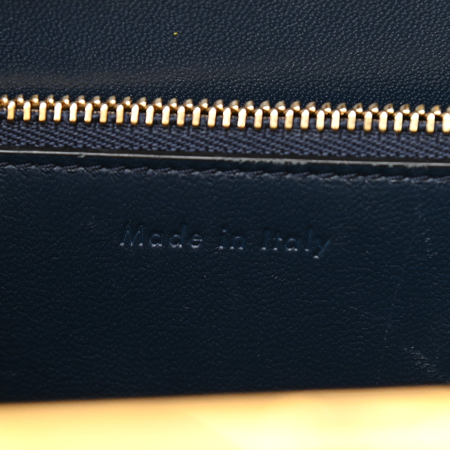 Box Calfskin Medium Clasp Bag Powder