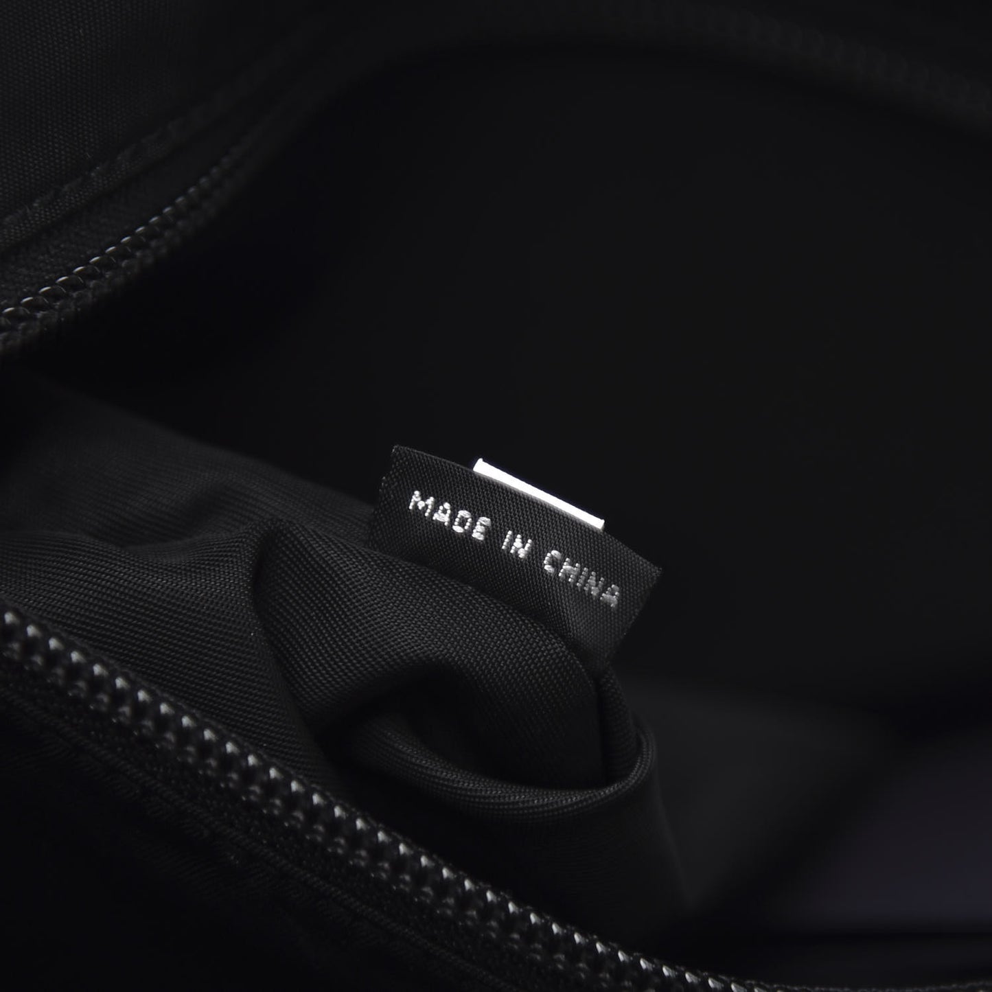 Tessuto Nylon Messenger Bag Black
