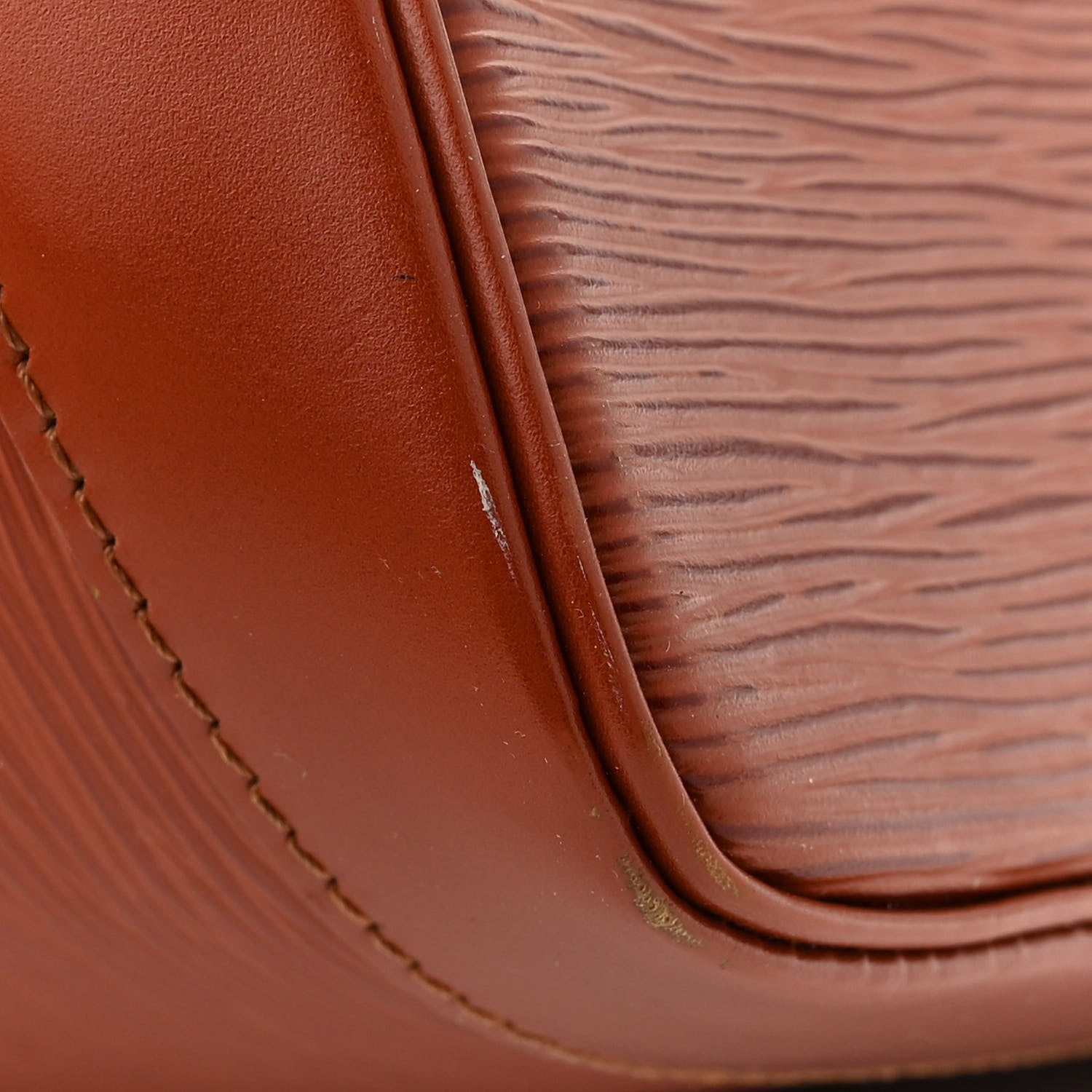 Louis Vuitton Epi Alma PM Kenyan Fawn 13 of 15