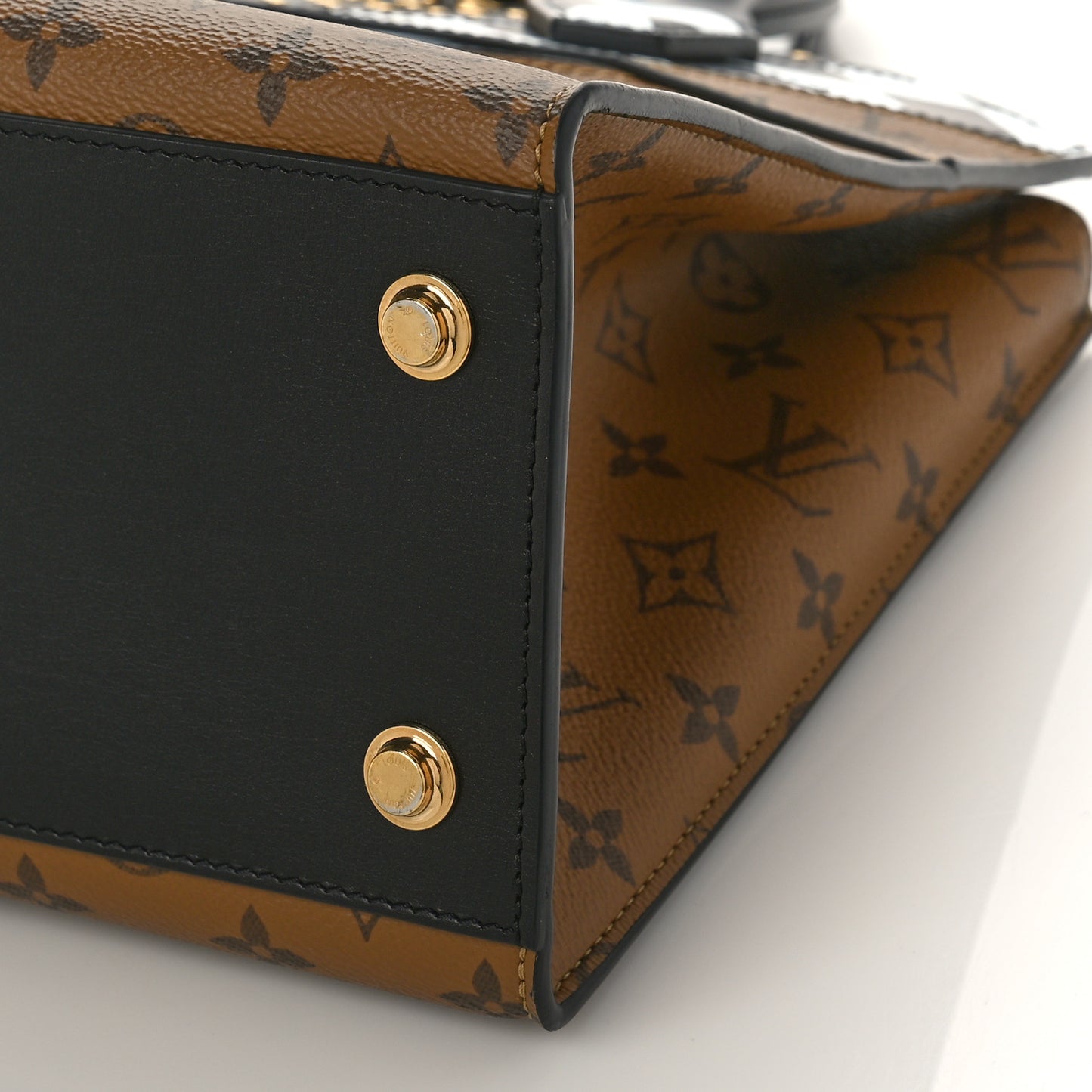 Calfskin Reverse Monogram City Steamer MM
