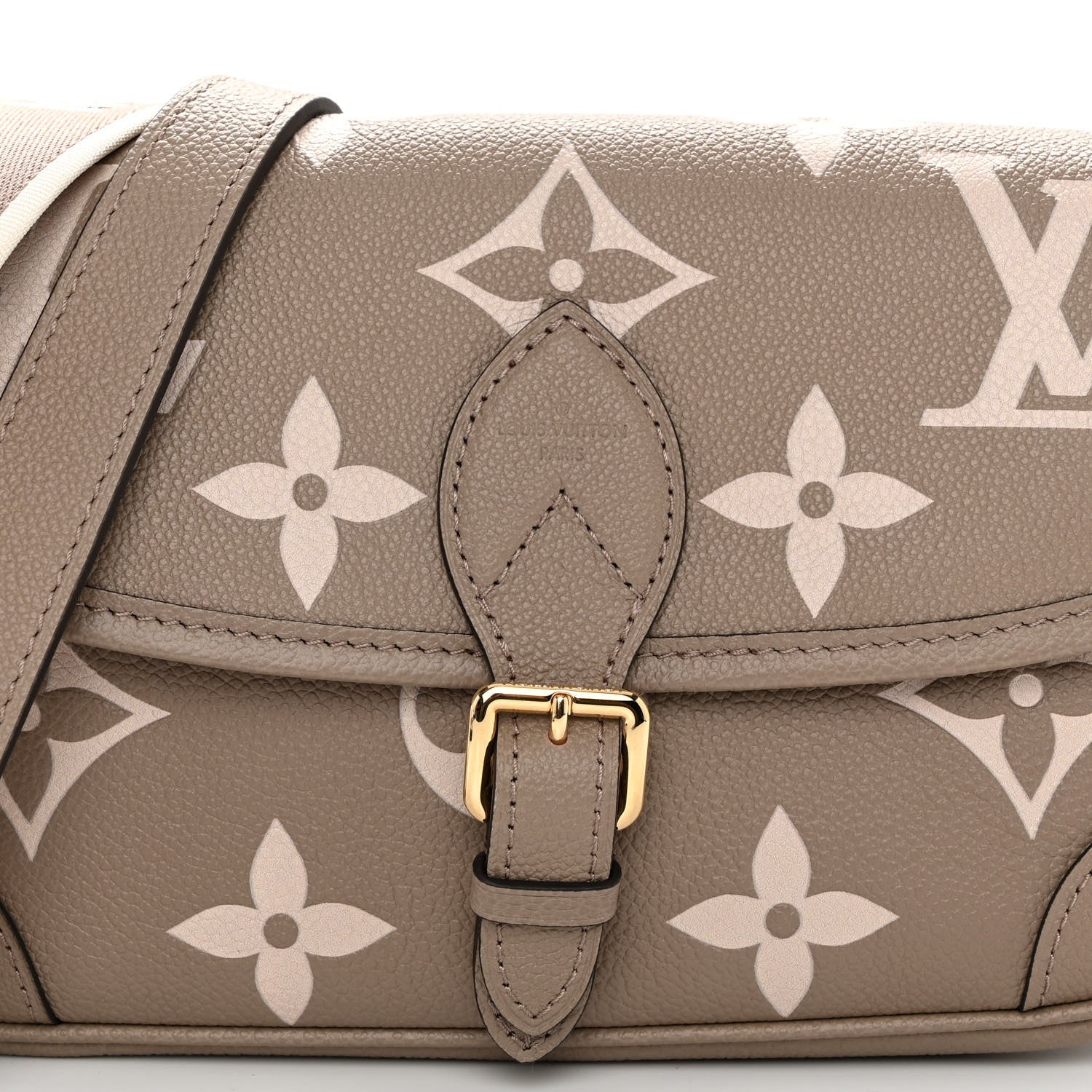 Louis Vuitton Empreinte Monogram Giant Diane Tourterelle Creme 7 of 9