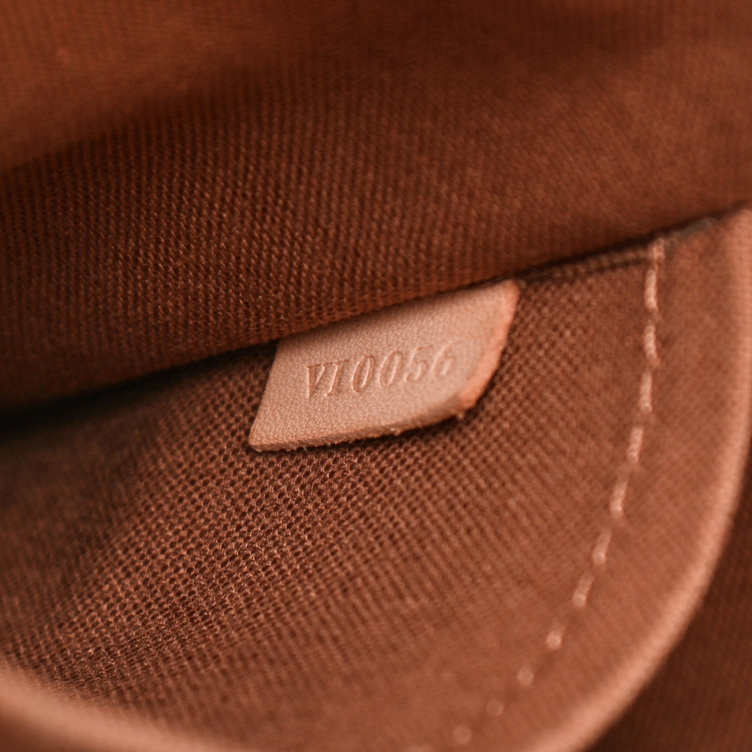 Louis Vuitton Monogram Lockit Horizontal 7 of 15