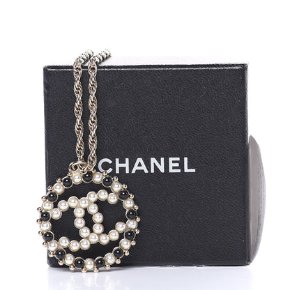 Chanel Pearl Bead CC Medallion Necklace Gold Pearly White Black 6 of 6