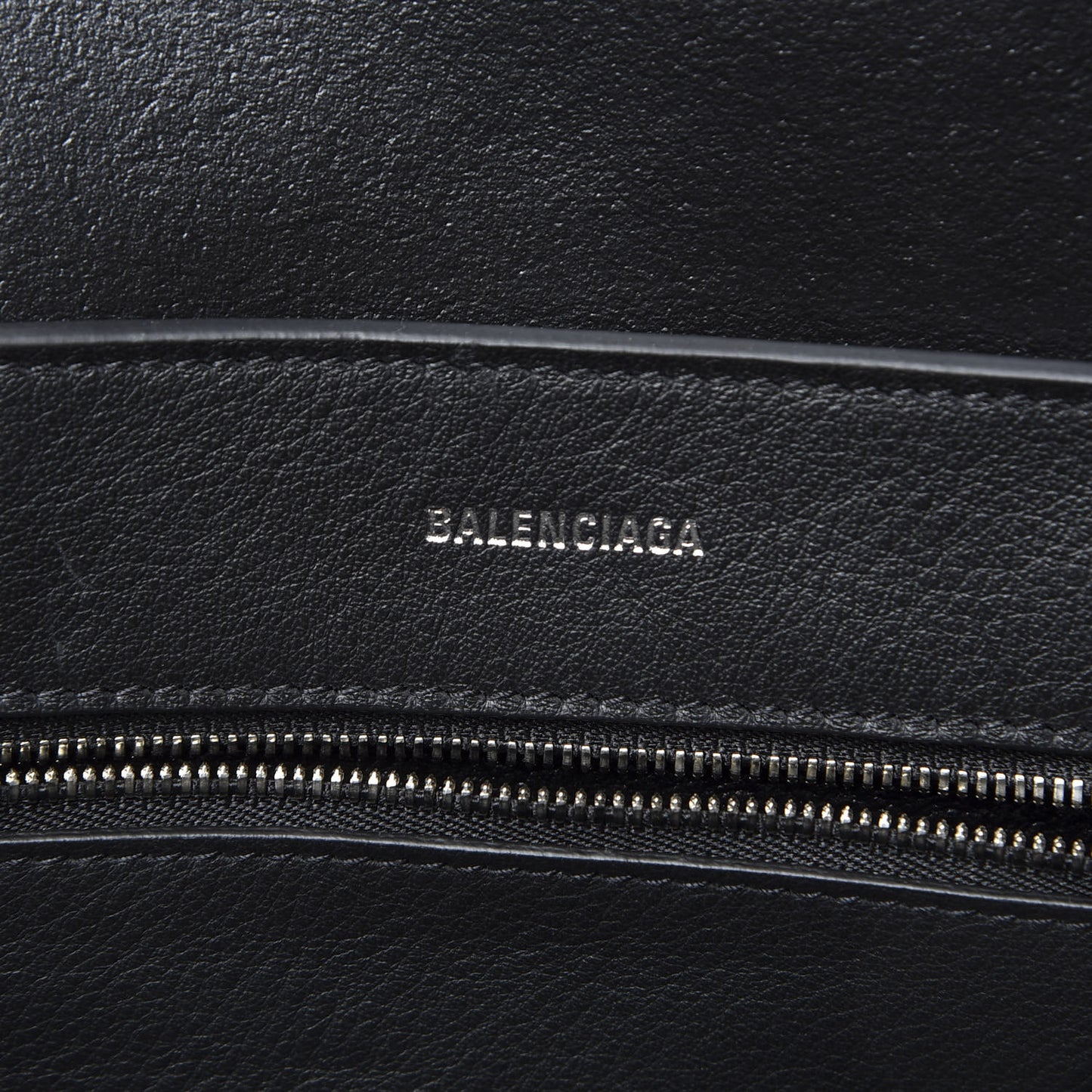 Calfskin XS Everyday Tote Balenciaga Grey Black