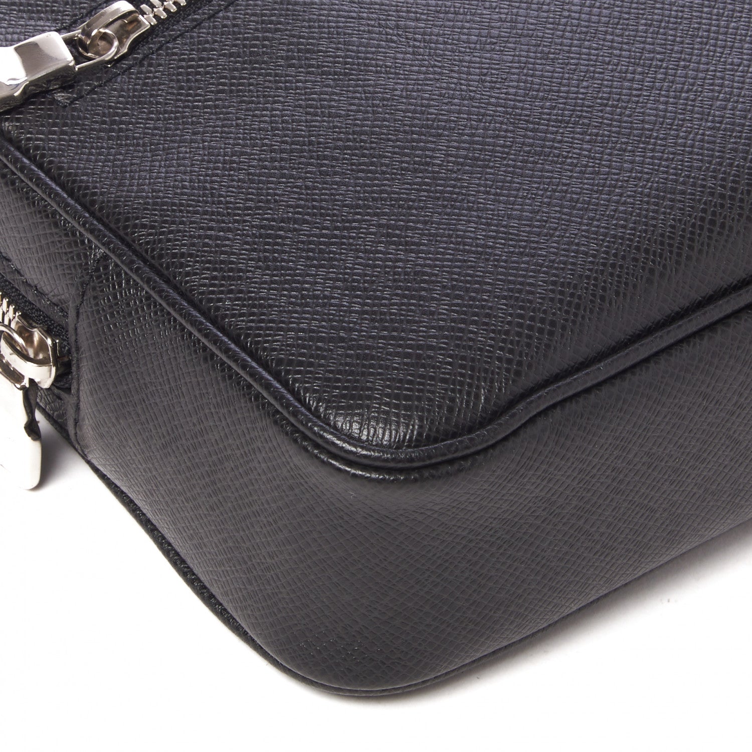 Louis Vuitton Taiga Pochette Kasai Black 7 of 9