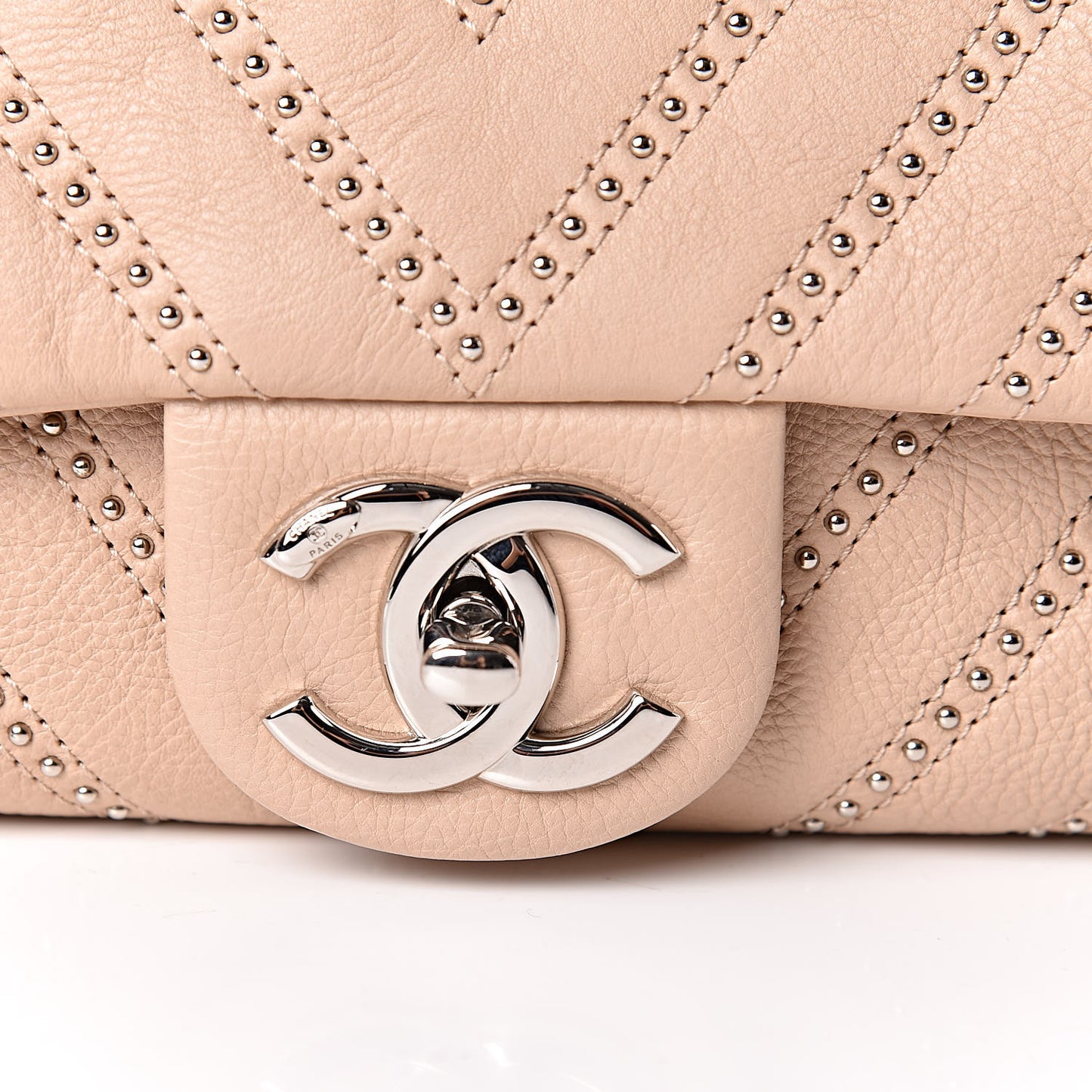 Calfskin Studded Chevron Quilted Medium Wars Flap Beige